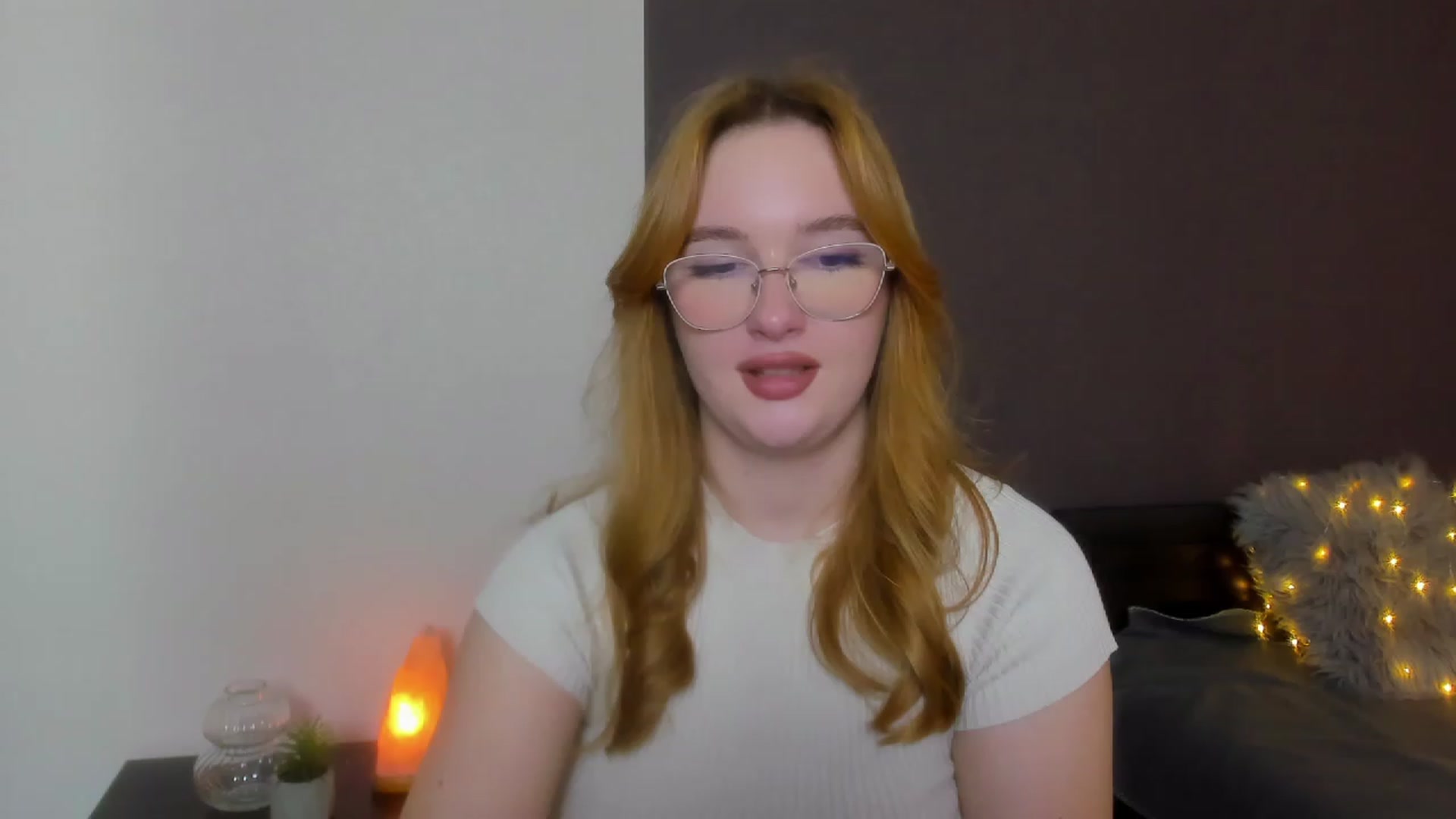 Gallery image thumbnail from AnaFoxy's myfreecams stream on, 11/13/2023, 10:48 image 2 of 20