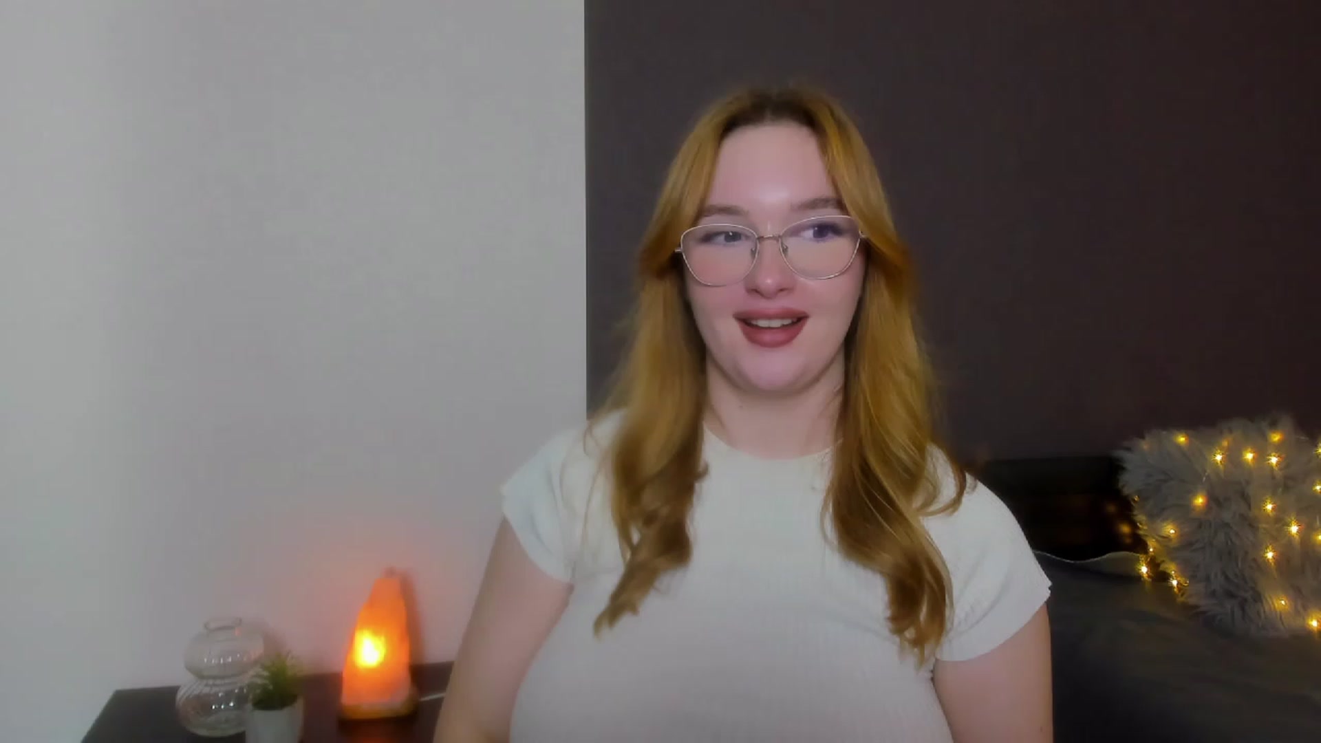 Gallery image thumbnail from AnaFoxy's myfreecams stream on, 11/13/2023, 10:48 image 12 of 20