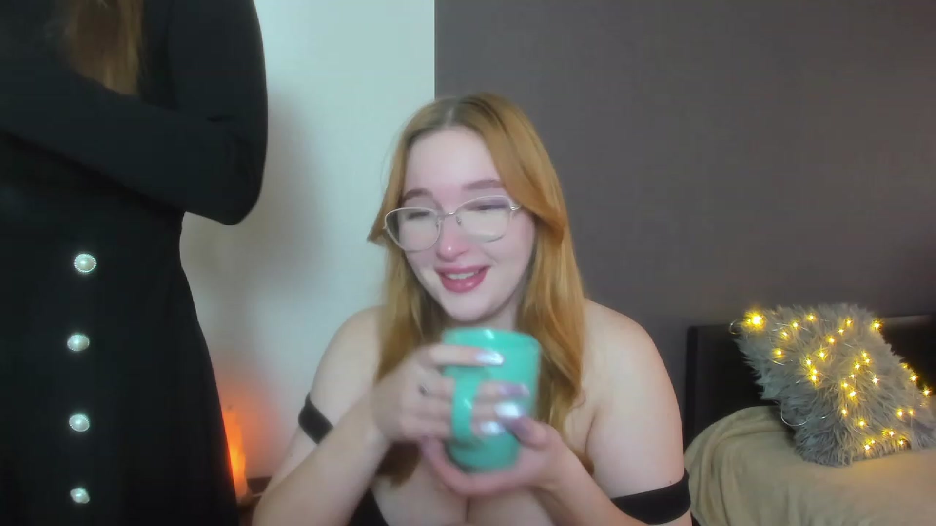 Gallery image thumbnail from AnaFoxy's myfreecams stream on, 11/15/2023, 10:09 image 5 of 20
