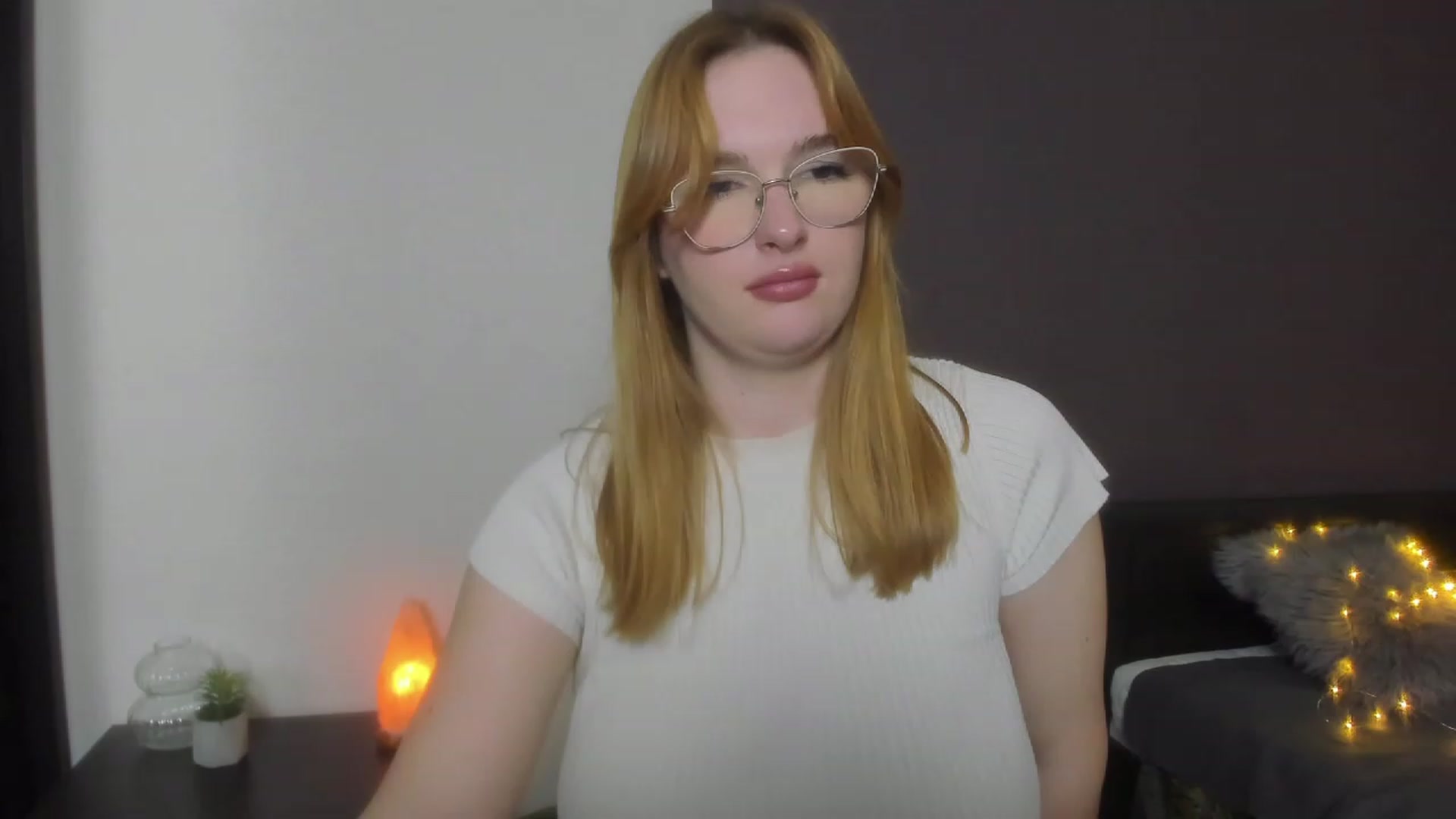Gallery image thumbnail from AnaFoxy's myfreecams stream on, 11/16/2023, 12:02 image 20 of 20