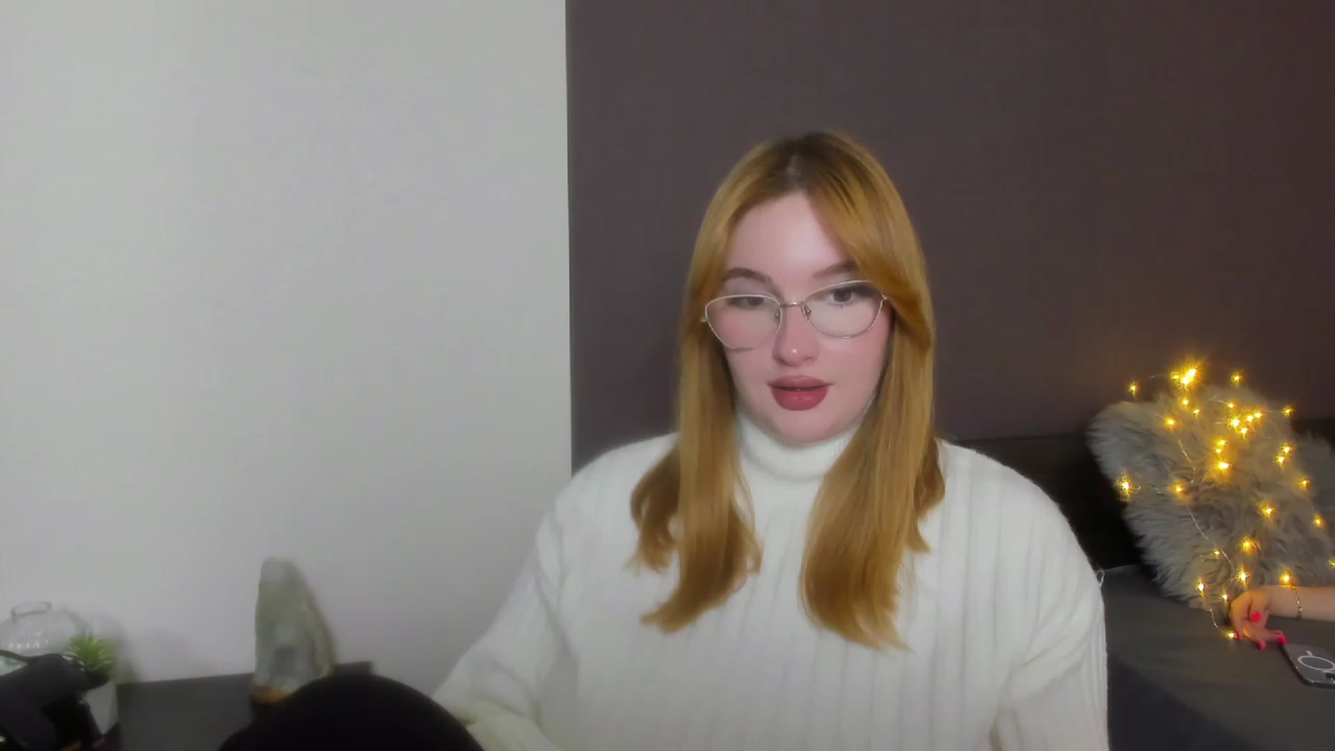 Gallery image thumbnail from AnaFoxy's myfreecams stream on, 11/20/2023, 10:57 image 19 of 20