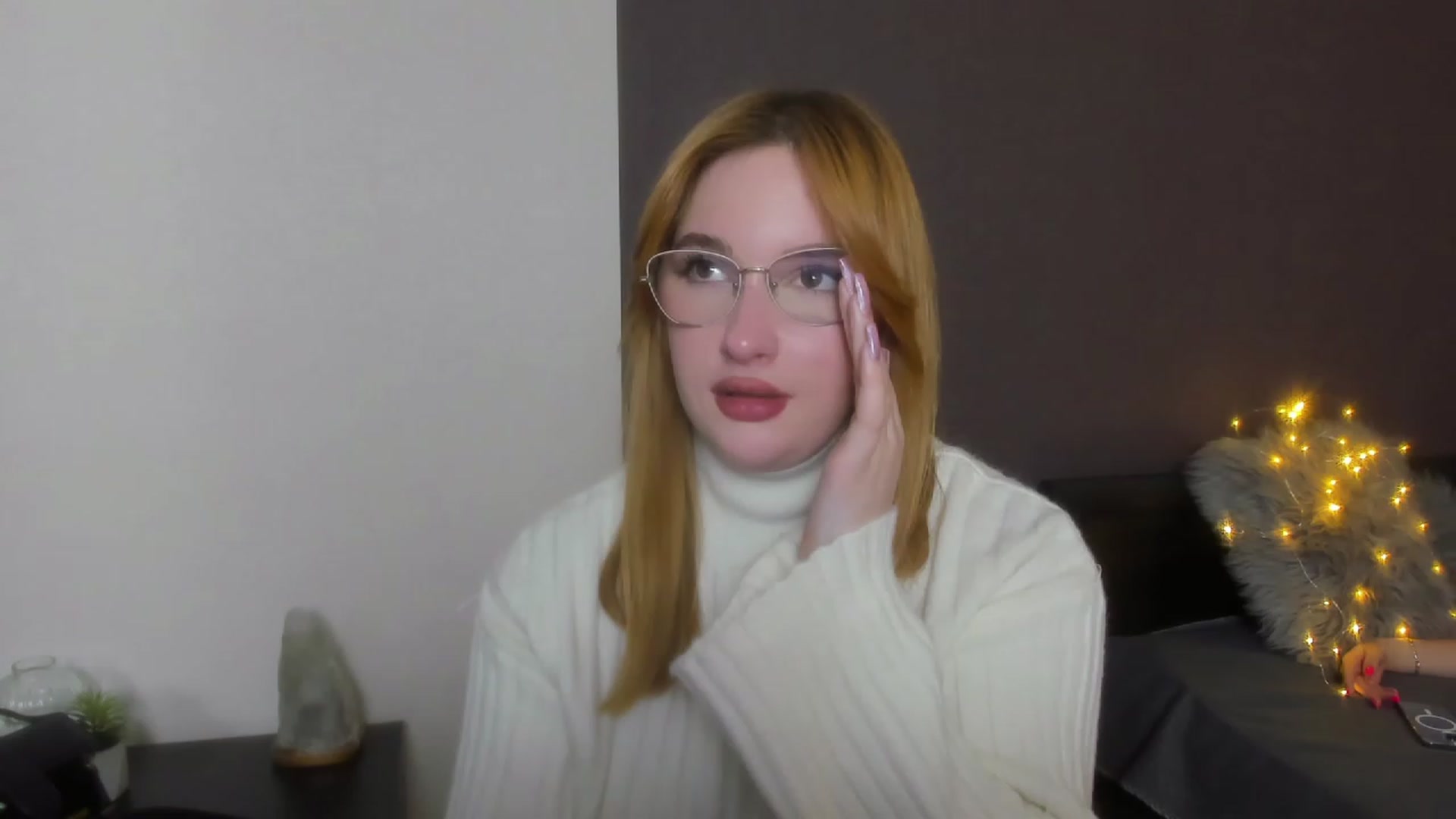 Gallery image thumbnail from AnaFoxy's myfreecams stream on, 11/20/2023, 10:57 image 15 of 20
