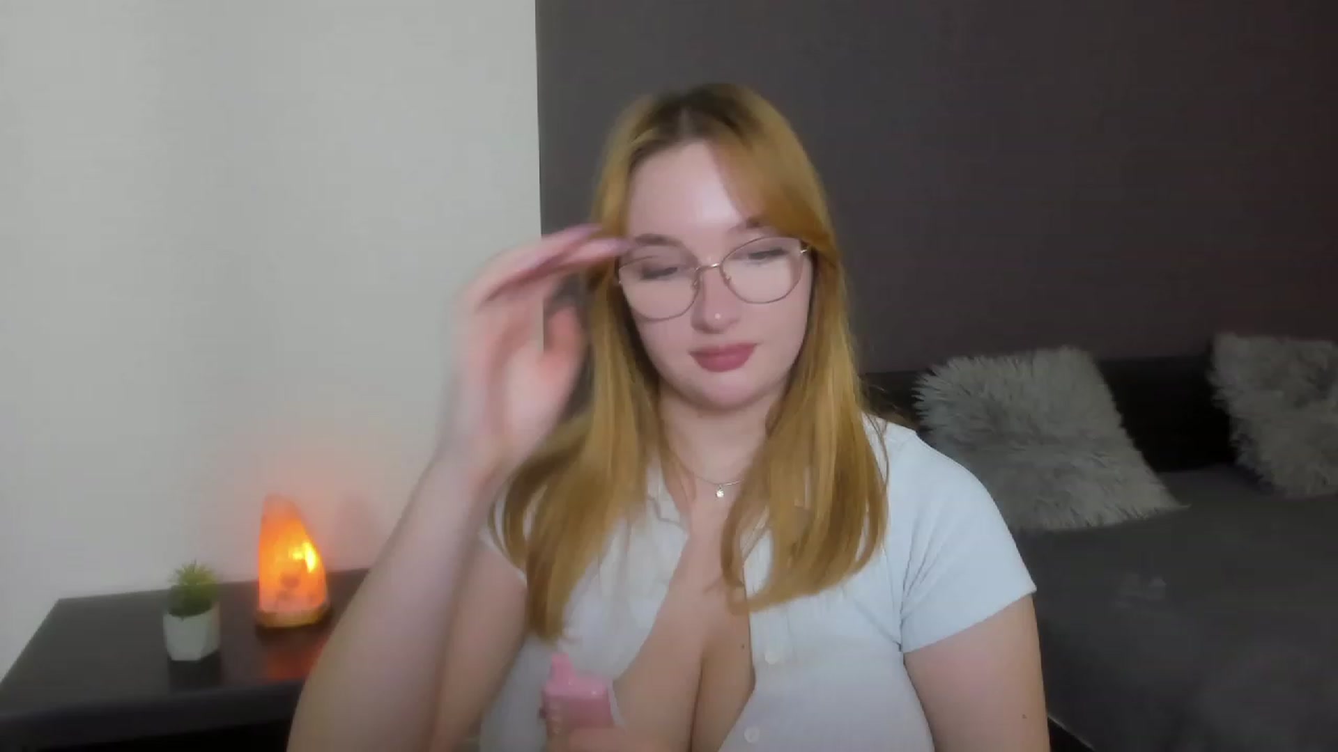 Gallery image thumbnail from AnaFoxy's myfreecams stream on, 11/29/2023, 11:32 image 15 of 20
