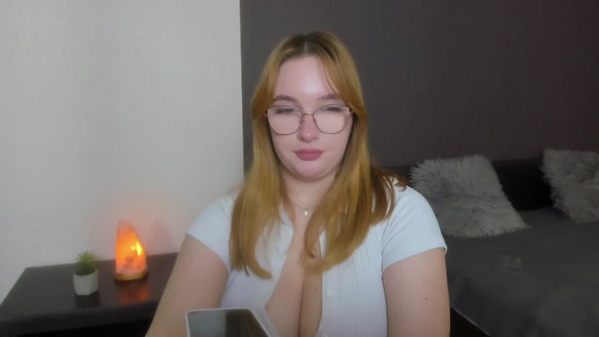 Gallery image thumbnail from AnaFoxy's myfreecams stream on, 11/29/2023, 11:32 image 7 of 20