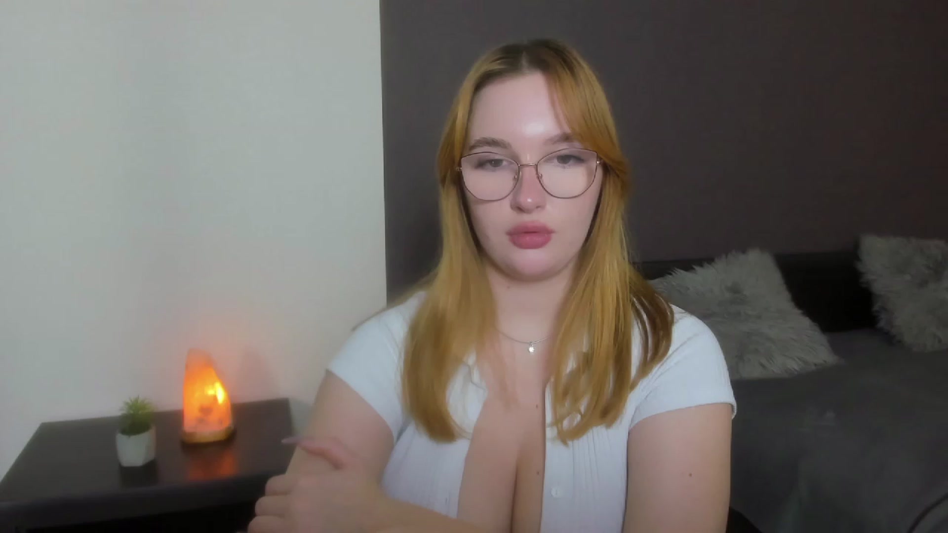 Gallery image thumbnail from AnaFoxy's myfreecams stream on, 11/29/2023, 13:58 image 11 of 20
