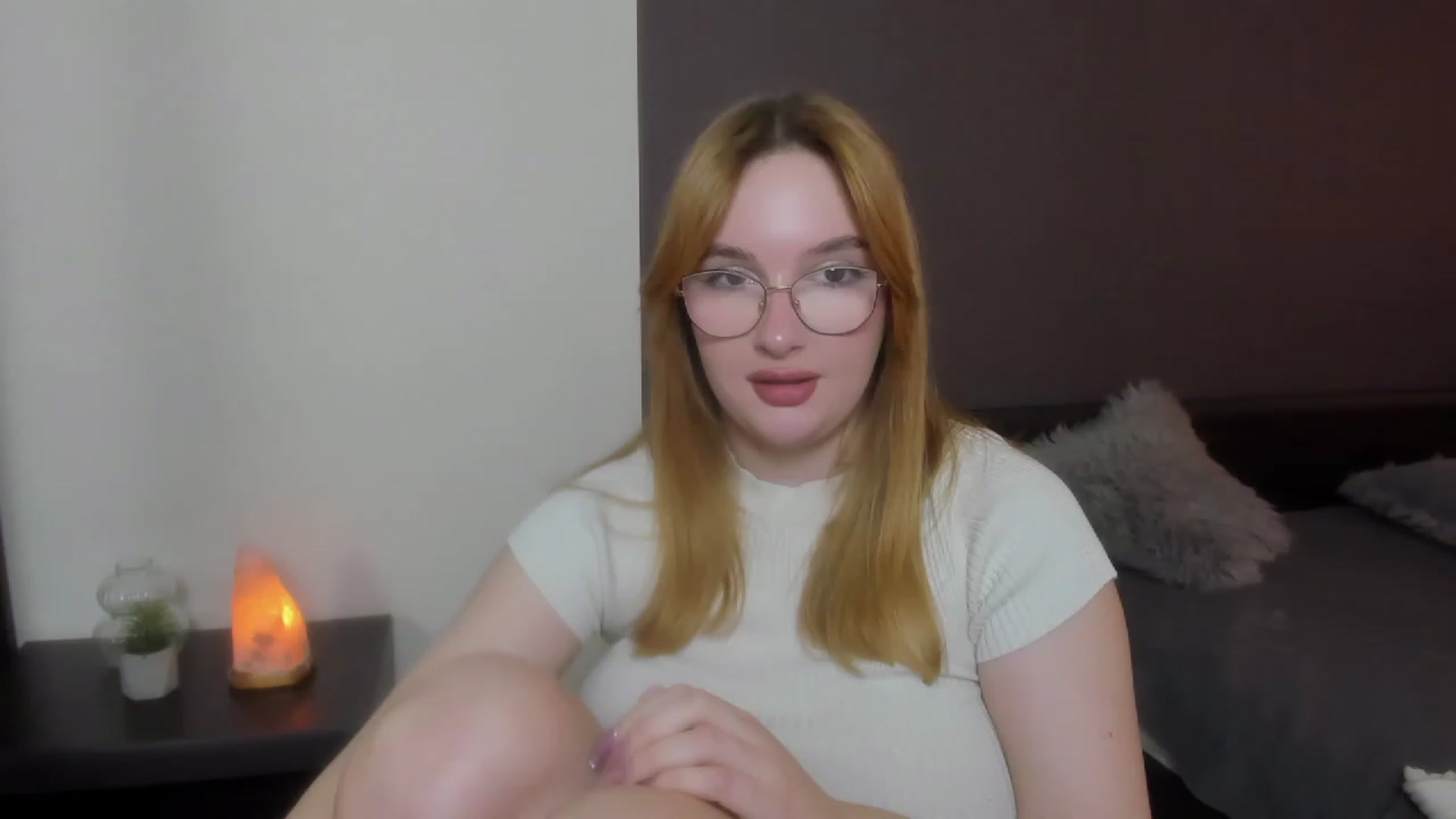Gallery image thumbnail from AnaFoxy's myfreecams stream on, 11/30/2023, 10:52 image 5 of 20