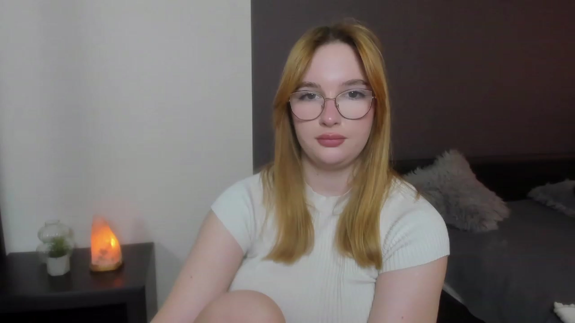 Gallery image thumbnail from AnaFoxy's myfreecams stream on, 11/30/2023, 10:52 image 2 of 20