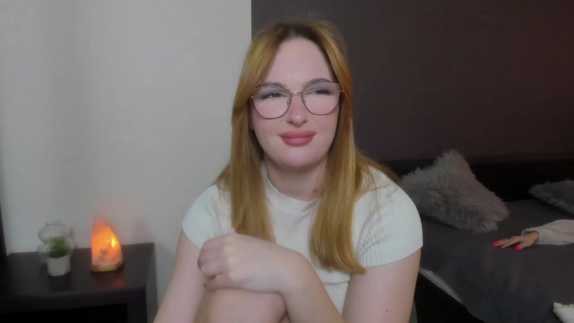 Gallery image thumbnail from AnaFoxy's myfreecams stream on, 11/30/2023, 10:52 image 14 of 20
