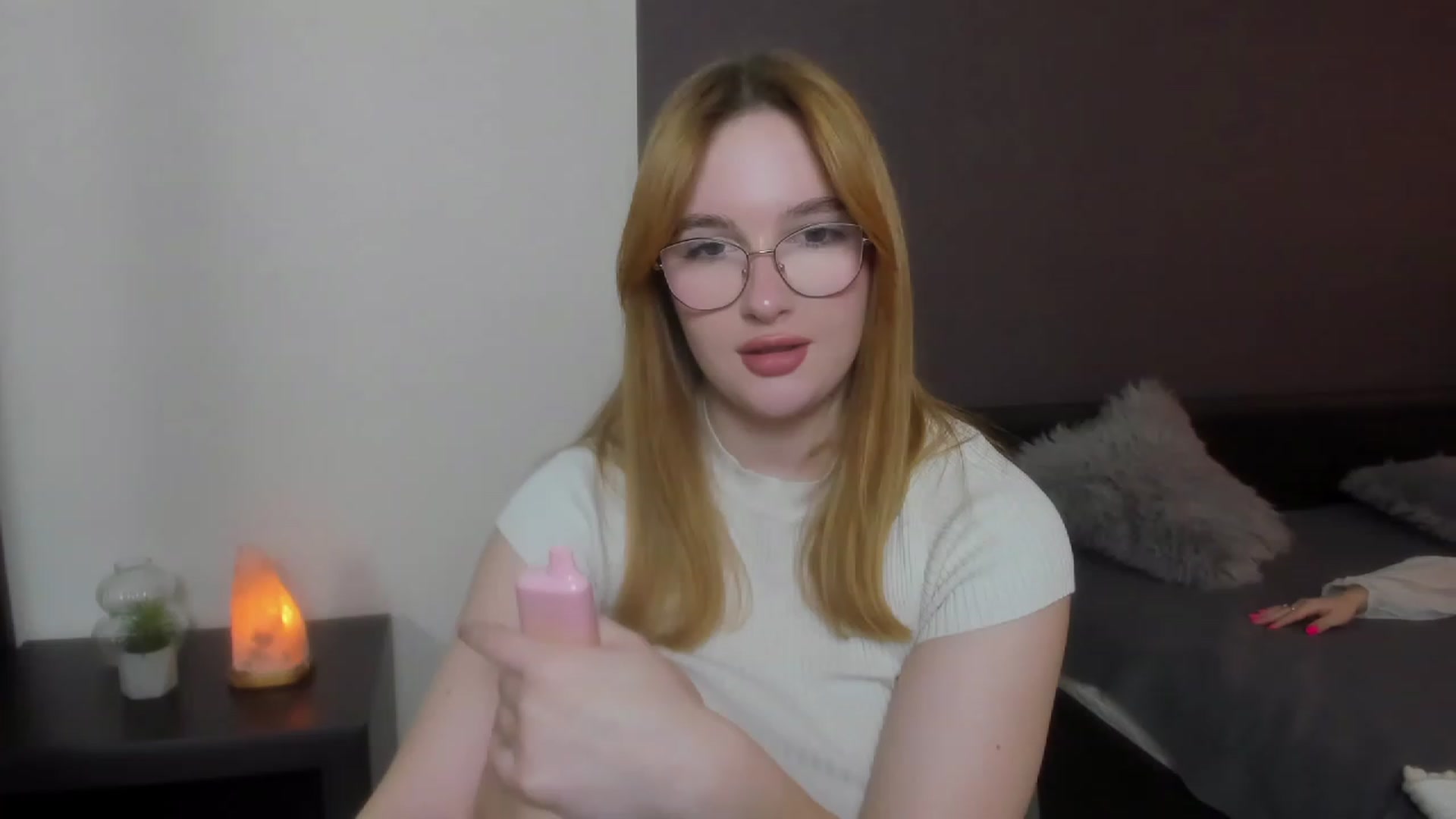 Gallery image thumbnail from AnaFoxy's myfreecams stream on, 11/30/2023, 10:52 image 17 of 20