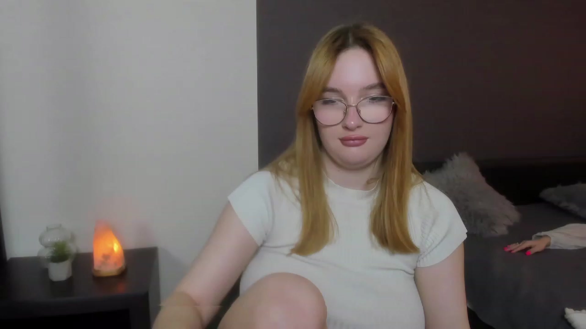 Gallery image thumbnail from AnaFoxy's myfreecams stream on, 11/30/2023, 10:52 image 19 of 20