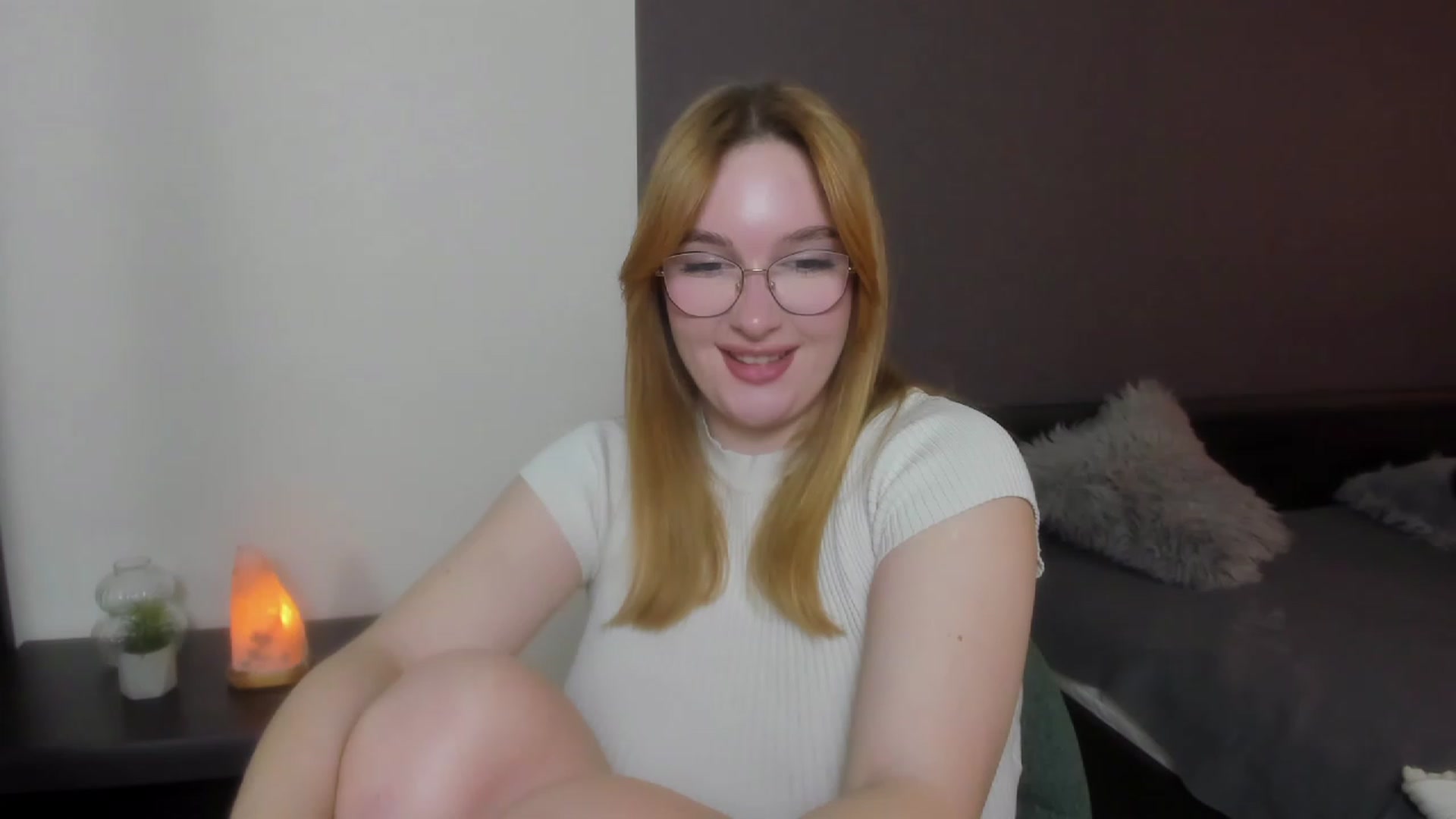 Gallery image thumbnail from AnaFoxy's myfreecams stream on, 11/30/2023, 10:52 image 8 of 20