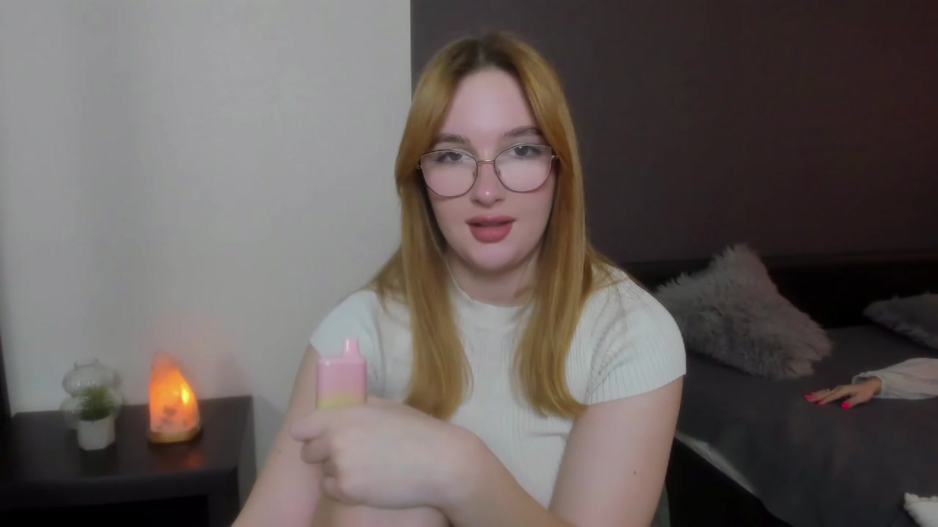 Gallery image thumbnail from AnaFoxy's myfreecams stream on, 11/30/2023, 10:52 image 16 of 20