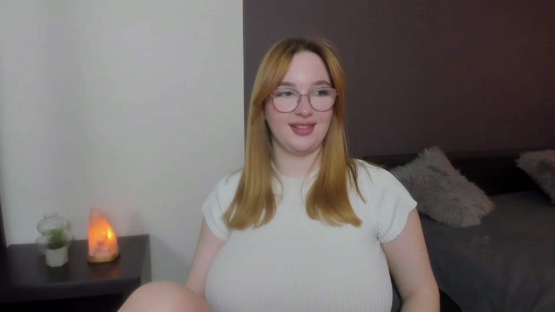 Gallery image thumbnail from AnaFoxy's myfreecams stream on, 11/30/2023, 11:53 image 15 of 20
