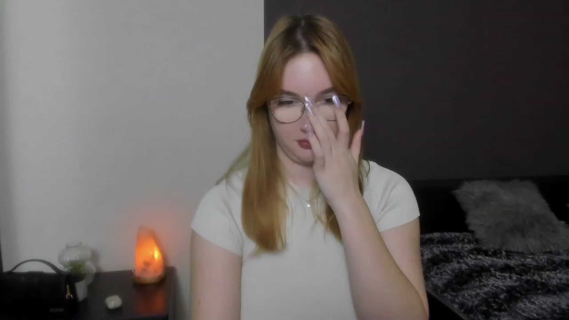 Gallery image thumbnail from AnaFoxy's myfreecams stream on, 12/01/2023, 11:40 image 9 of 20