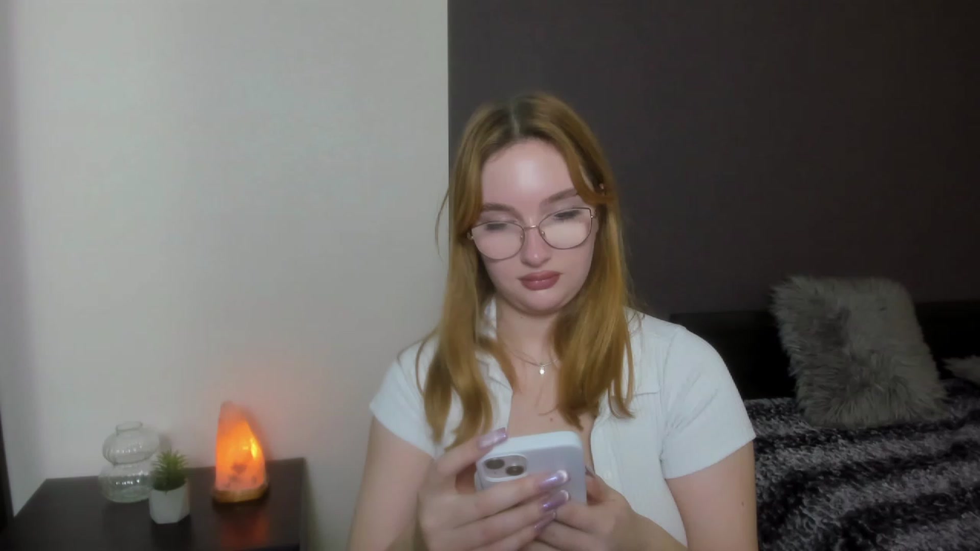 Gallery image thumbnail from AnaFoxy's myfreecams stream on, 12/02/2023, 11:09 image 15 of 20