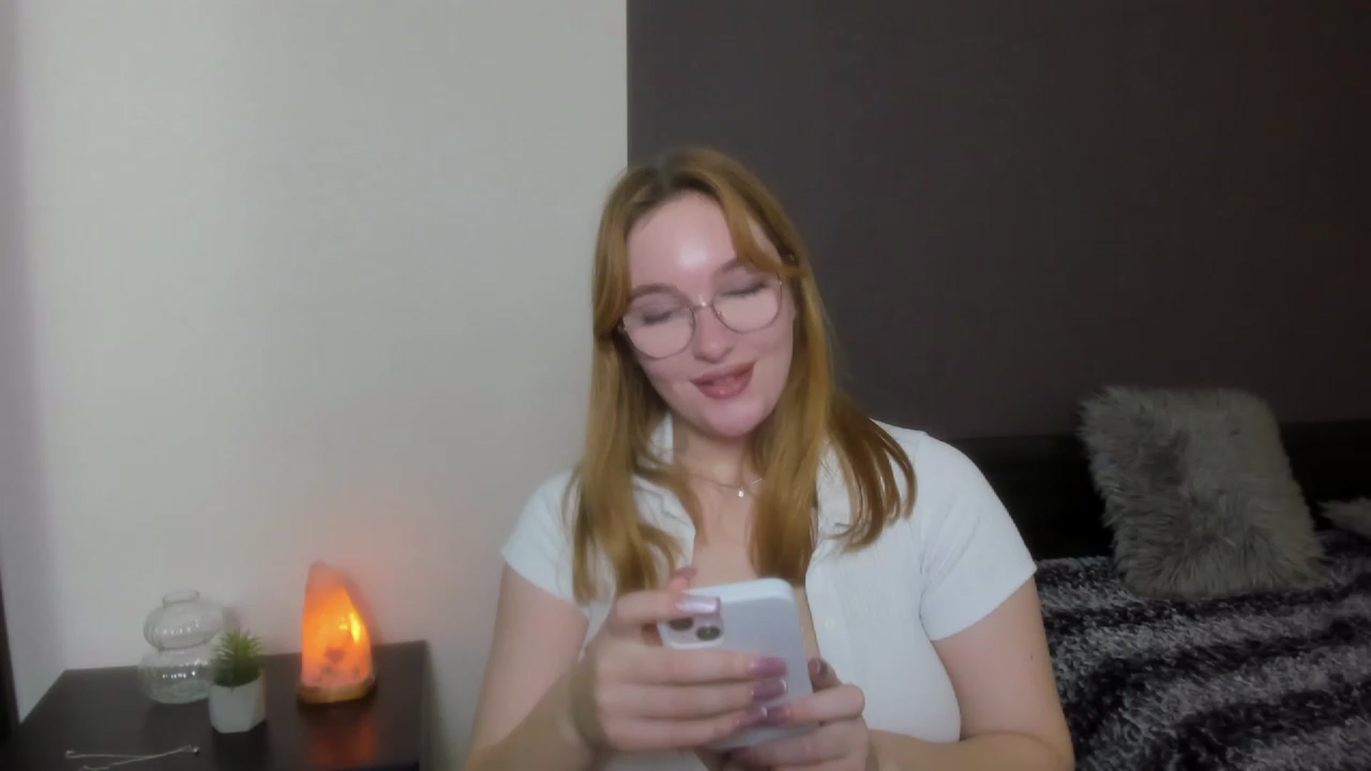 Gallery image thumbnail from AnaFoxy's myfreecams stream on, 12/02/2023, 11:09 image 12 of 20