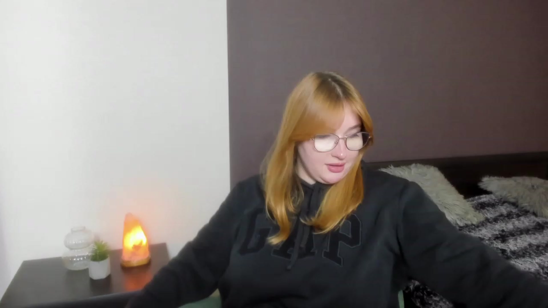 Gallery image thumbnail from AnaFoxy's myfreecams stream on, 12/03/2023, 11:43 image 7 of 20
