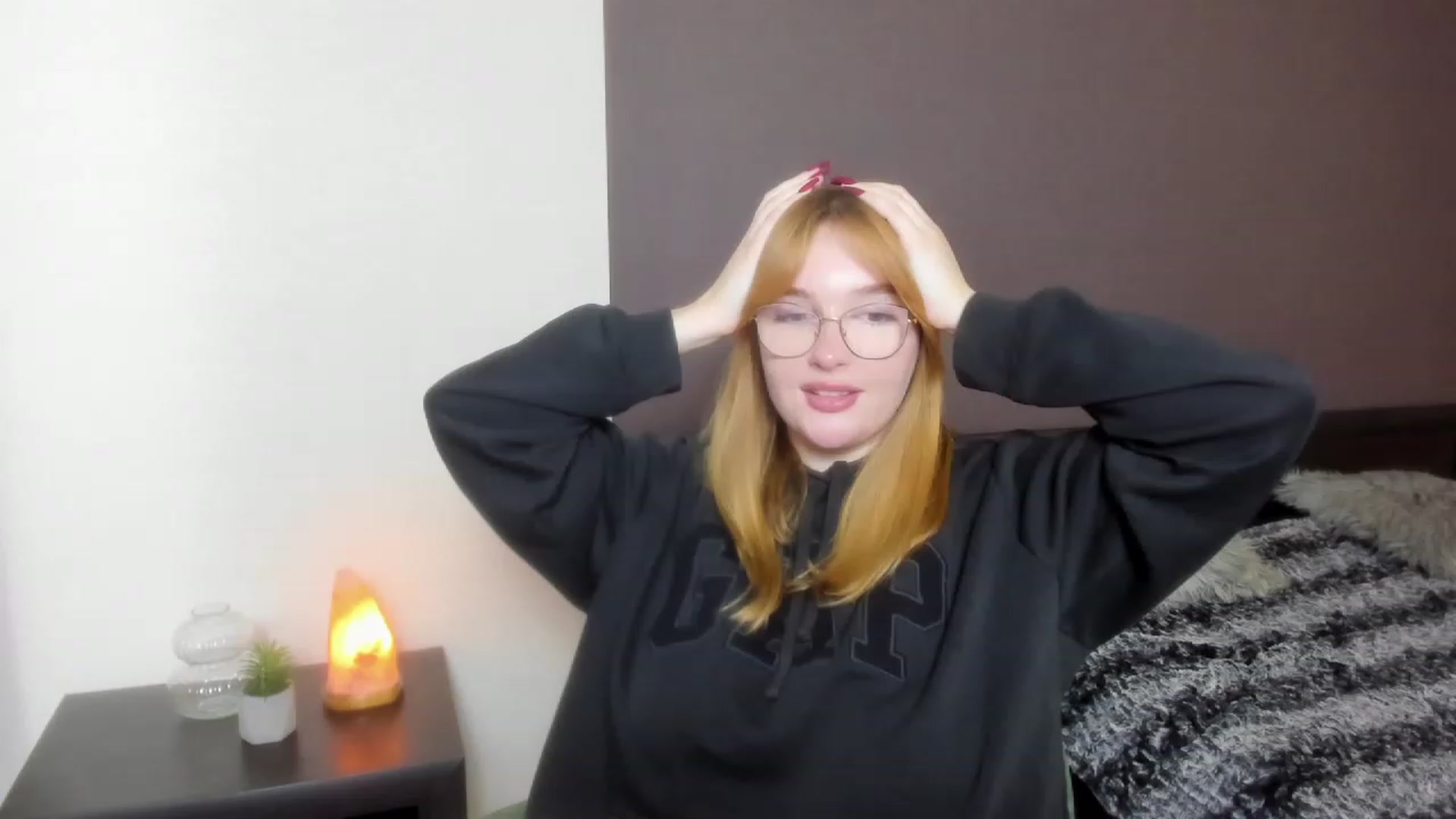 Gallery image thumbnail from AnaFoxy's myfreecams stream on, 12/03/2023, 11:43 image 6 of 20