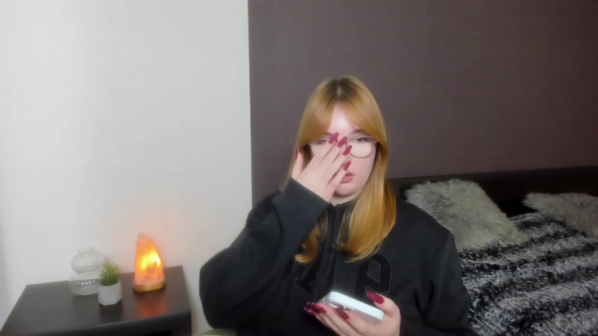 Gallery image thumbnail from AnaFoxy's myfreecams stream on, 12/03/2023, 11:43 image 8 of 20