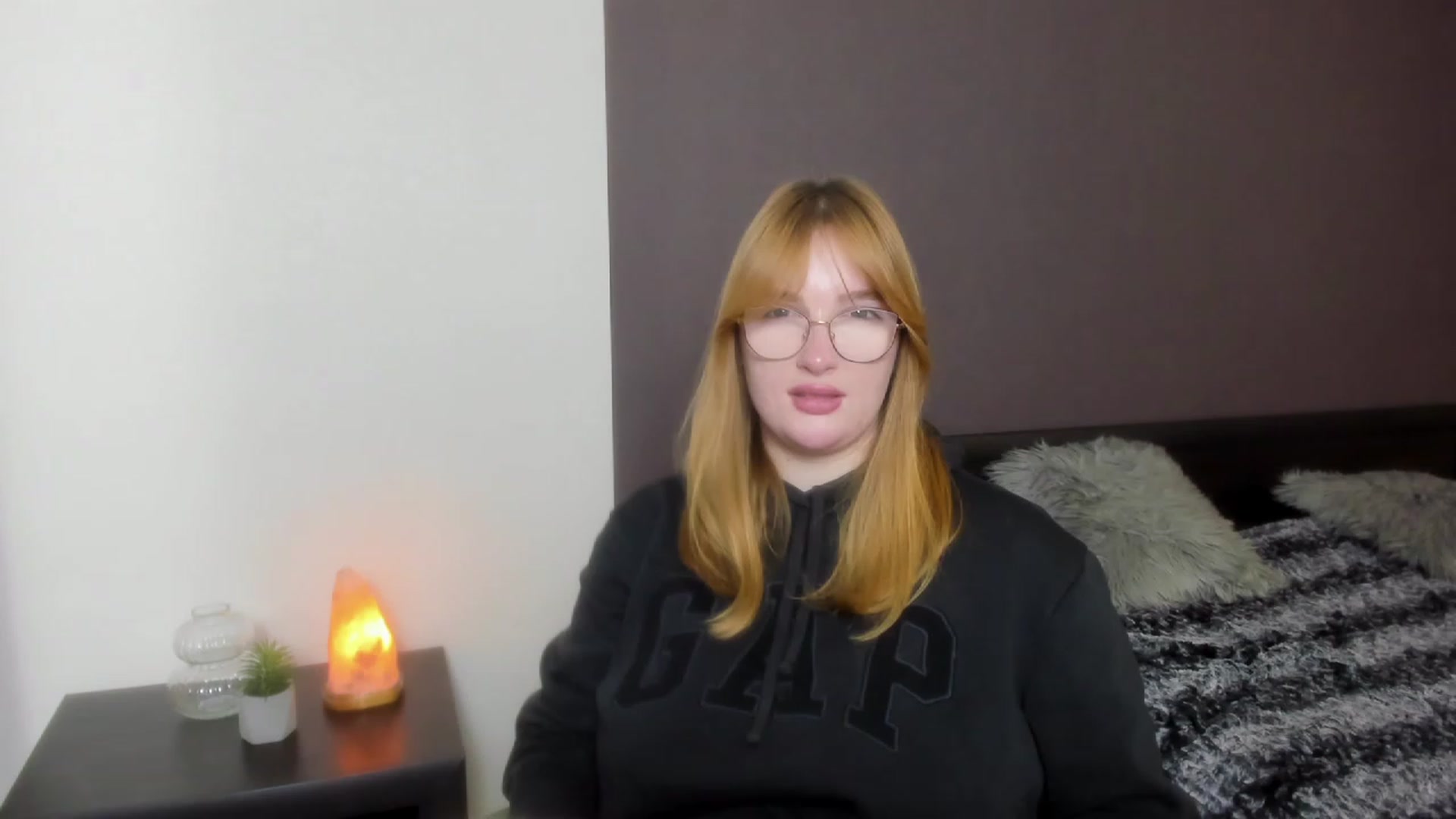 Gallery image thumbnail from AnaFoxy's myfreecams stream on, 12/03/2023, 11:43 image 4 of 20