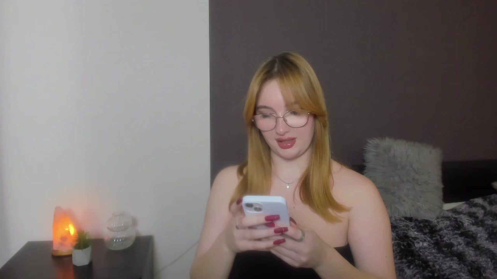 Gallery image thumbnail from AnaFoxy's myfreecams stream on, 12/09/2023, 12:52 image 4 of 20