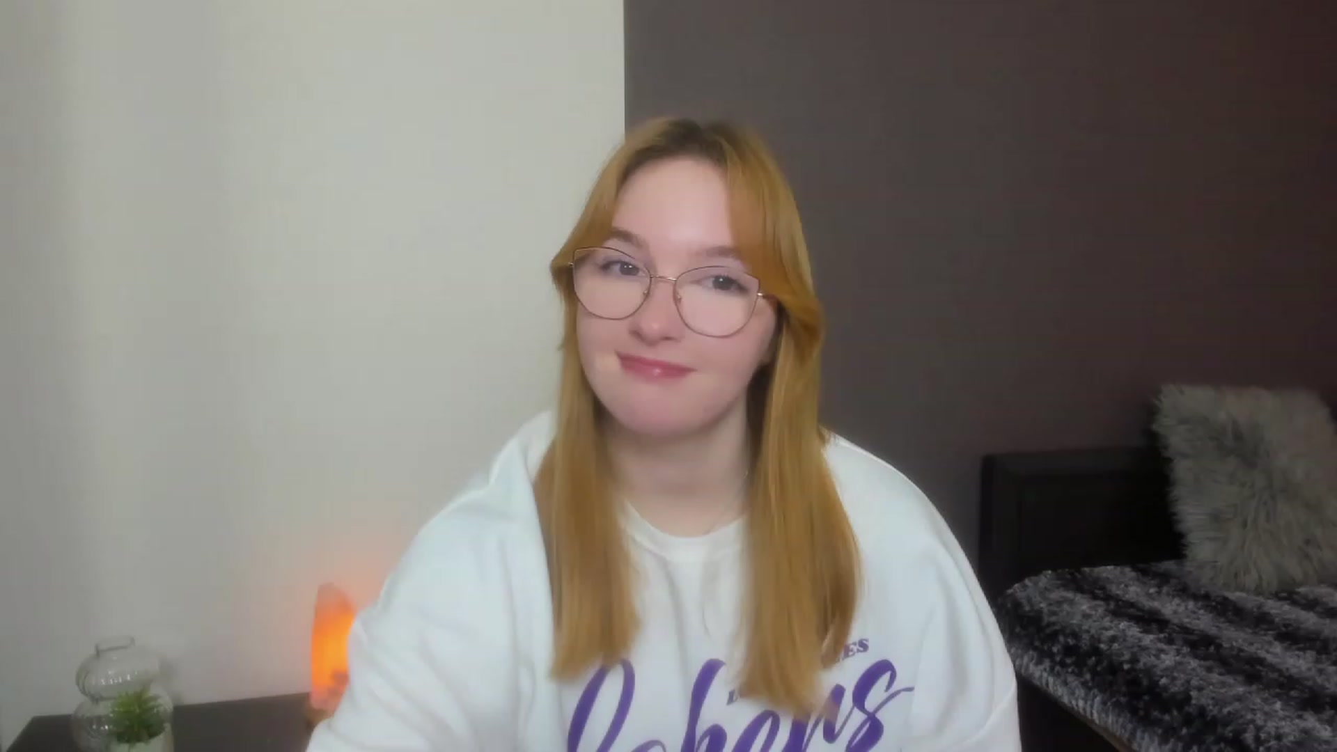 Gallery image thumbnail from AnaFoxy's myfreecams stream on, 12/12/2023, 08:50 image 3 of 20