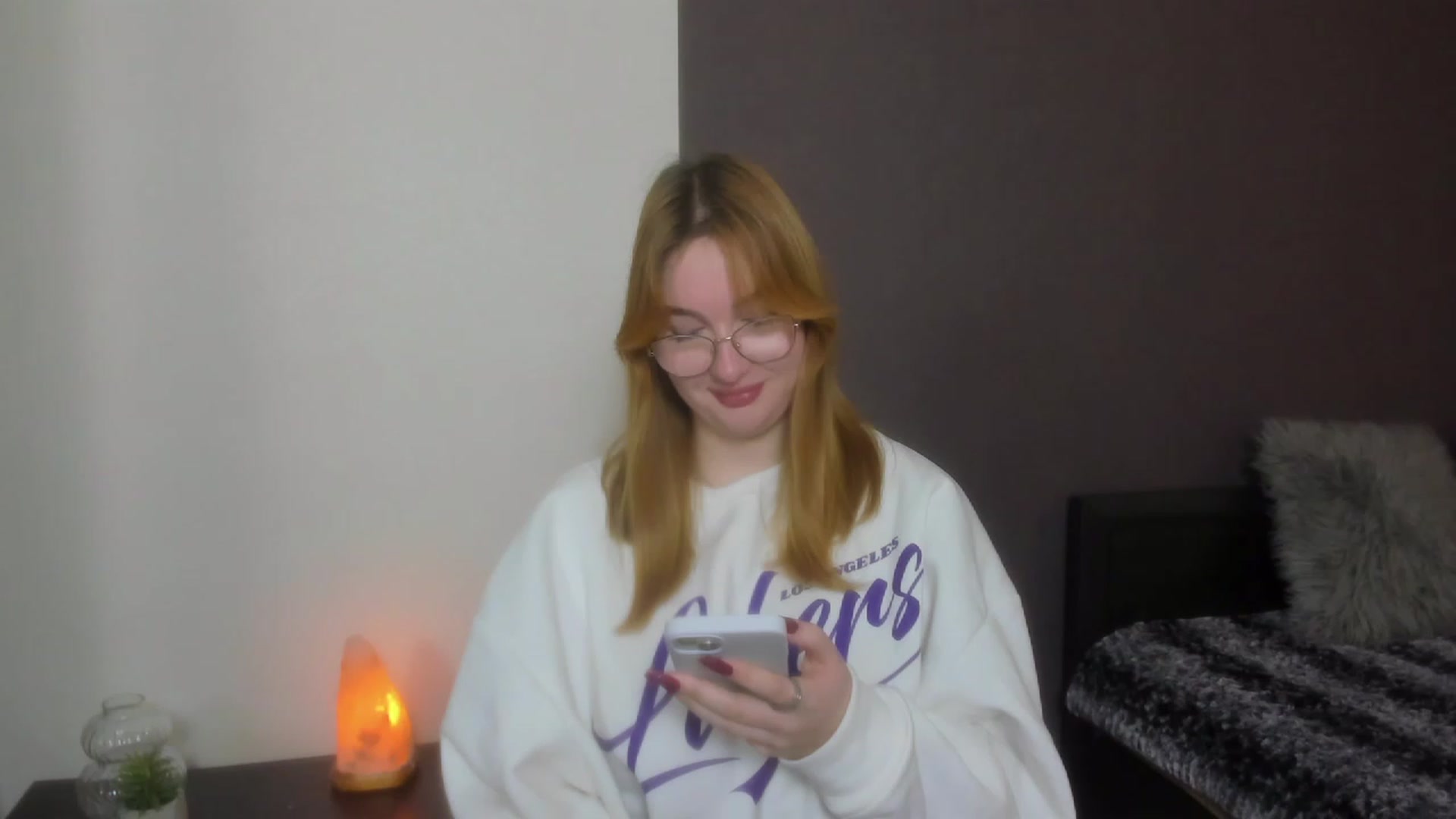 Gallery image thumbnail from AnaFoxy's myfreecams stream on, 12/12/2023, 08:50 image 18 of 20