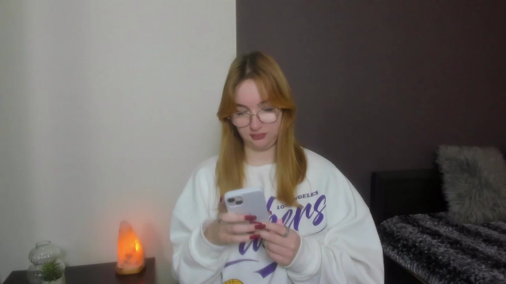 Gallery image thumbnail from AnaFoxy's myfreecams stream on, 12/12/2023, 08:50 image 6 of 20
