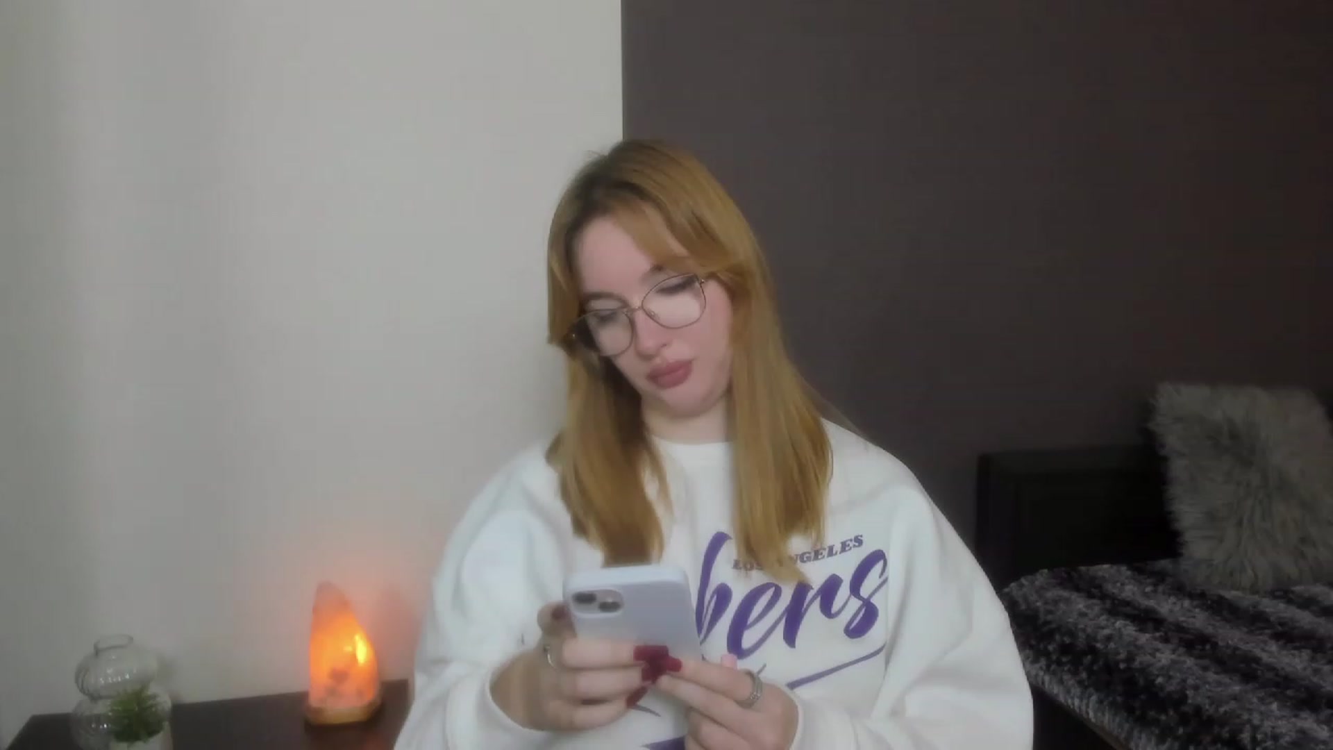 Gallery image thumbnail from AnaFoxy's myfreecams stream on, 12/12/2023, 09:40 image 14 of 20