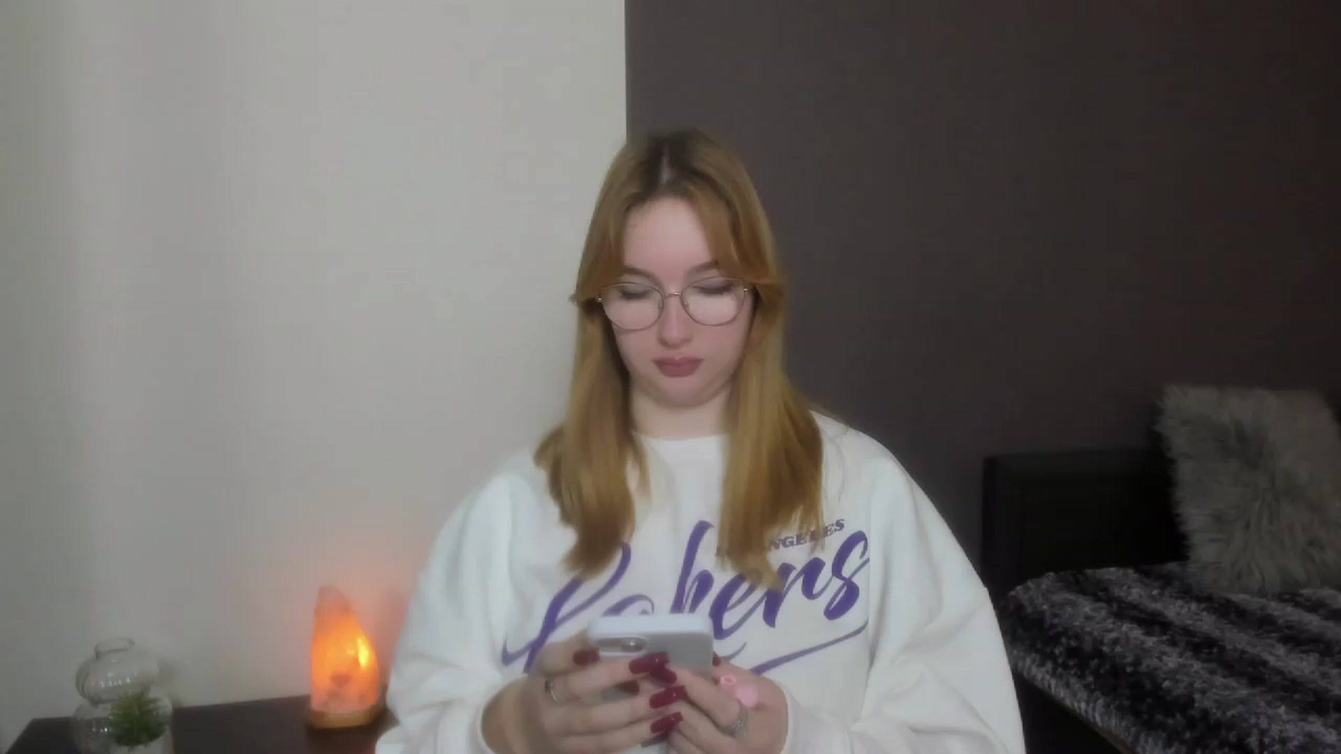 Gallery image thumbnail from AnaFoxy's myfreecams stream on, 12/12/2023, 09:40 image 11 of 20