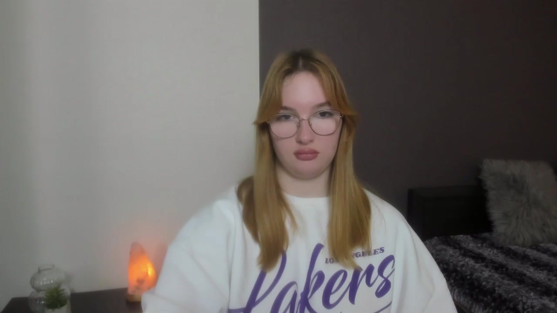 Gallery image thumbnail from AnaFoxy's myfreecams stream on, 12/12/2023, 09:40 image 19 of 20