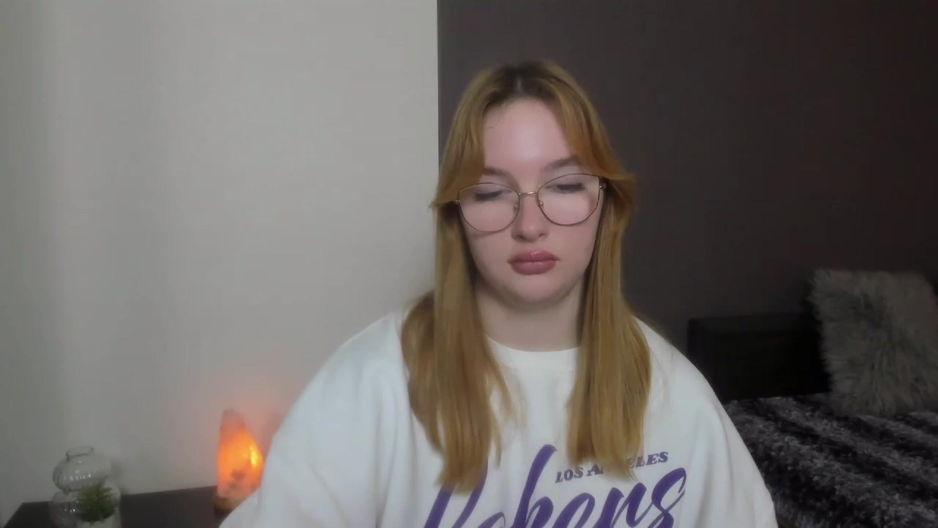Gallery image thumbnail from AnaFoxy's myfreecams stream on, 12/12/2023, 09:40 image 18 of 20