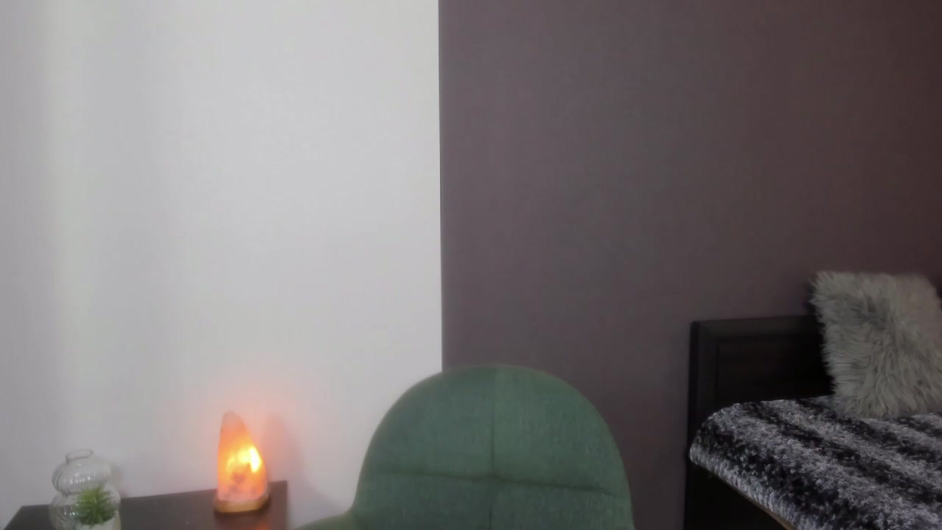 Gallery image thumbnail from AnaFoxy's myfreecams stream on, 12/12/2023, 10:08 image 14 of 20