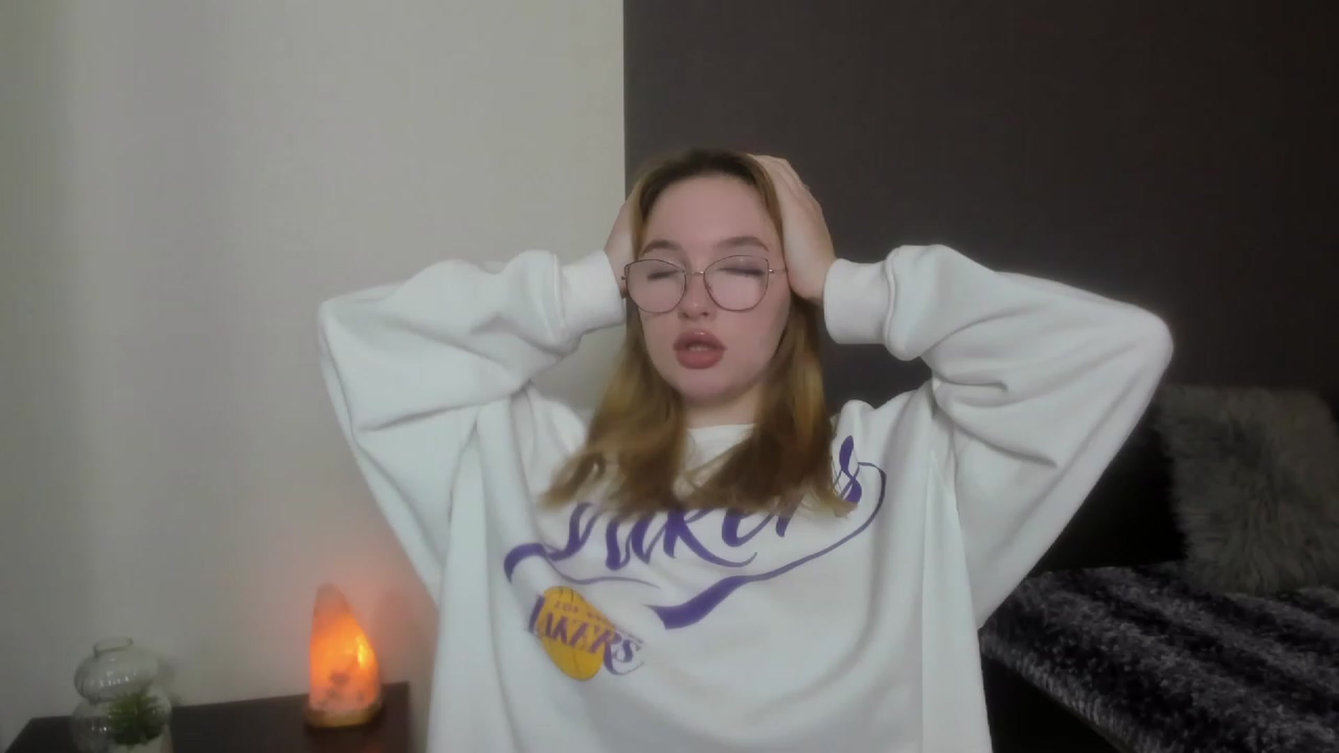 Gallery image thumbnail from AnaFoxy's myfreecams stream on, 12/12/2023, 10:08 image 2 of 20