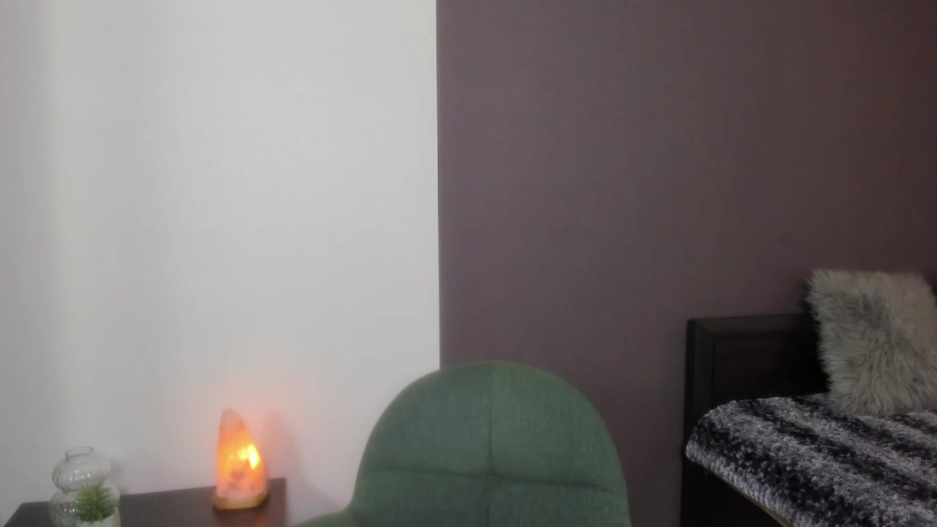 Gallery image thumbnail from AnaFoxy's myfreecams stream on, 12/12/2023, 10:08 image 10 of 20