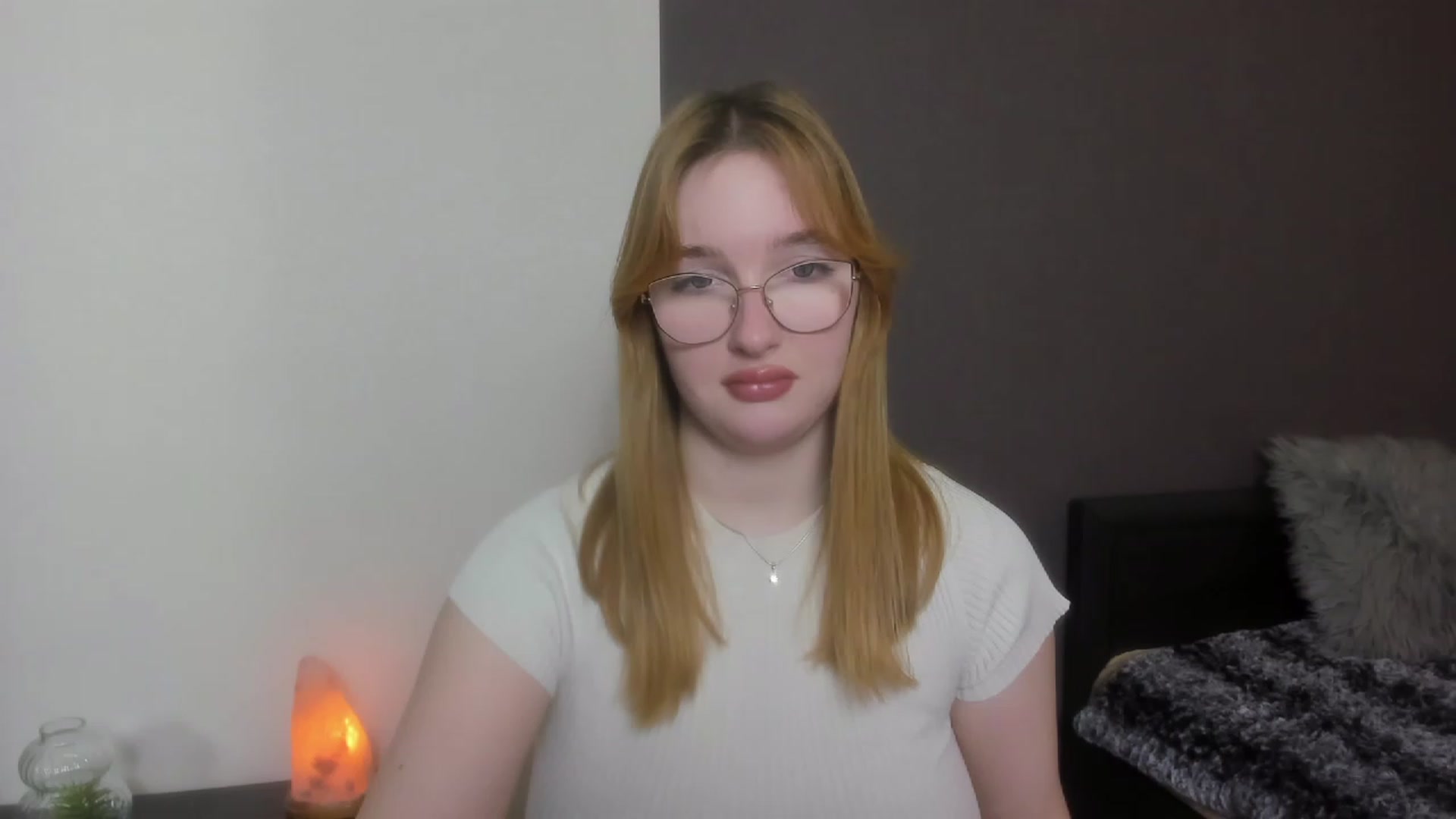 Gallery image thumbnail from AnaFoxy's myfreecams stream on, 12/12/2023, 11:26 image 8 of 20
