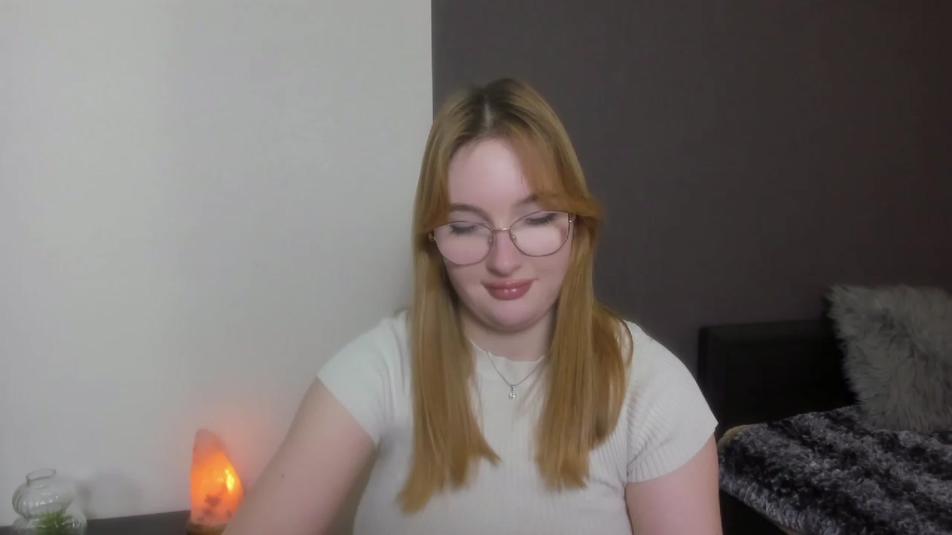 Gallery image thumbnail from AnaFoxy's myfreecams stream on, 12/12/2023, 11:26 image 12 of 20