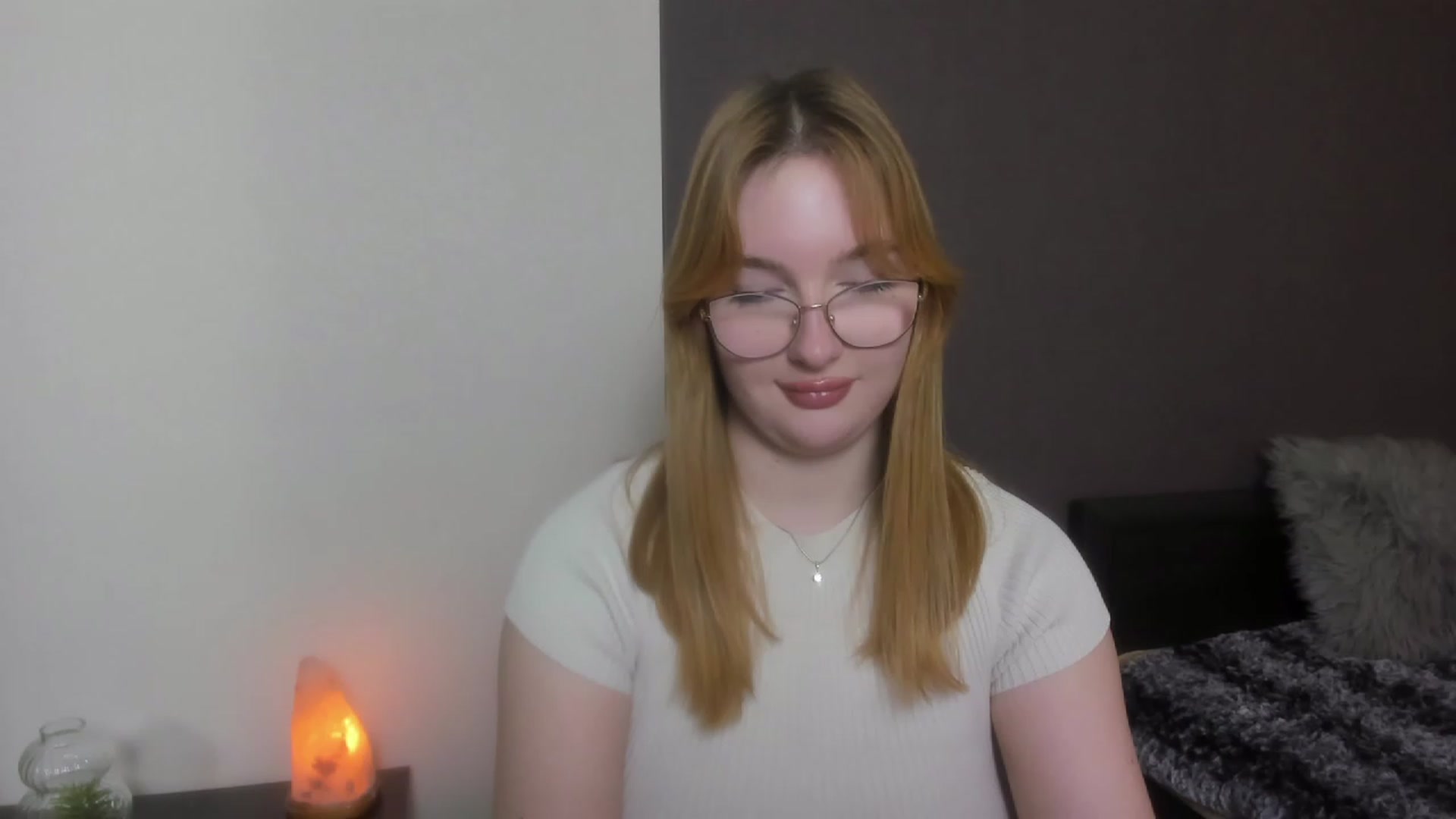 Gallery image thumbnail from AnaFoxy's myfreecams stream on, 12/12/2023, 11:26 image 4 of 20