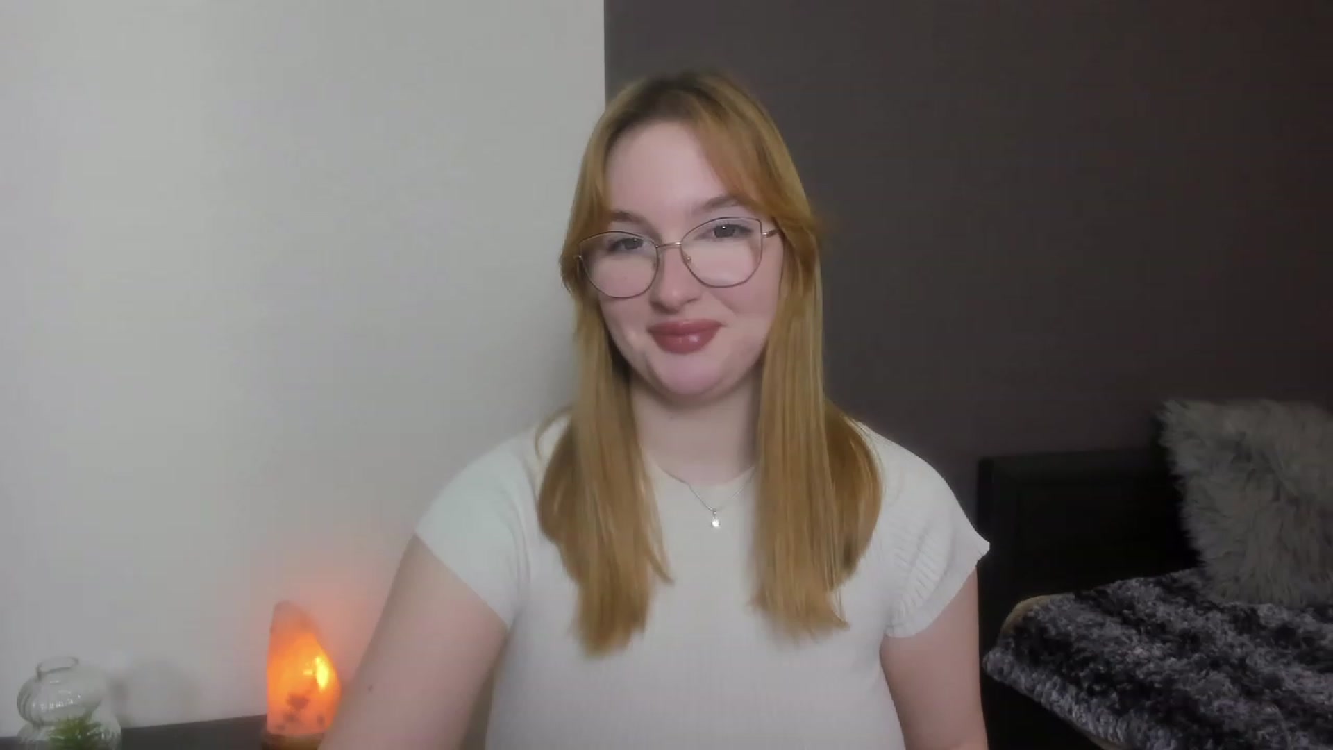 Gallery image thumbnail from AnaFoxy's myfreecams stream on, 12/12/2023, 11:26 image 6 of 20