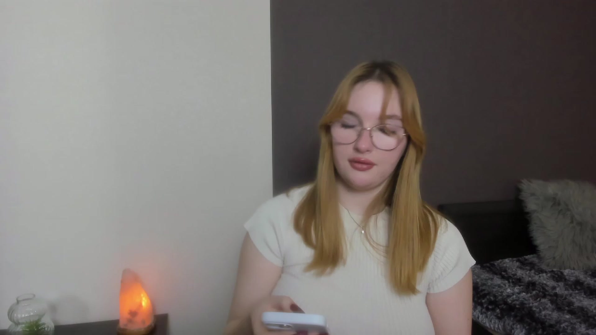 Gallery image thumbnail from AnaFoxy's myfreecams stream on, 12/12/2023, 12:13 image 5 of 20