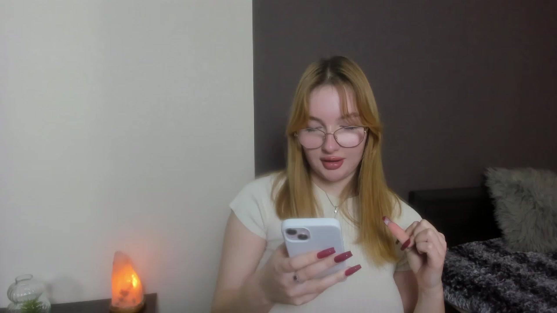 Gallery image thumbnail from AnaFoxy's myfreecams stream on, 12/12/2023, 12:13 image 1 of 20