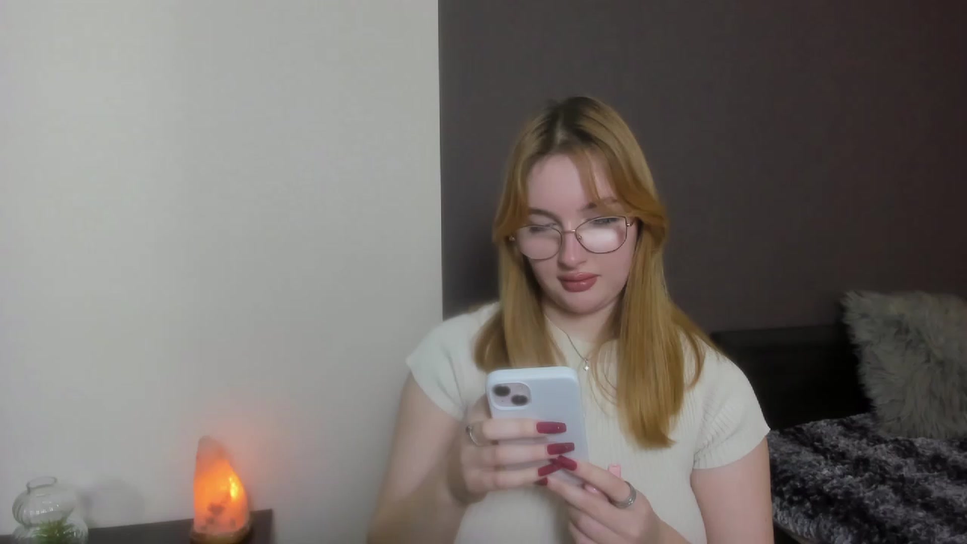 Gallery image thumbnail from AnaFoxy's myfreecams stream on, 12/12/2023, 12:13 image 6 of 20