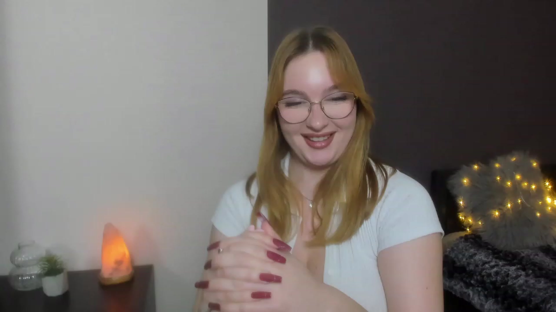 Gallery image thumbnail from AnaFoxy's myfreecams stream on, 12/13/2023, 11:54 image 20 of 20