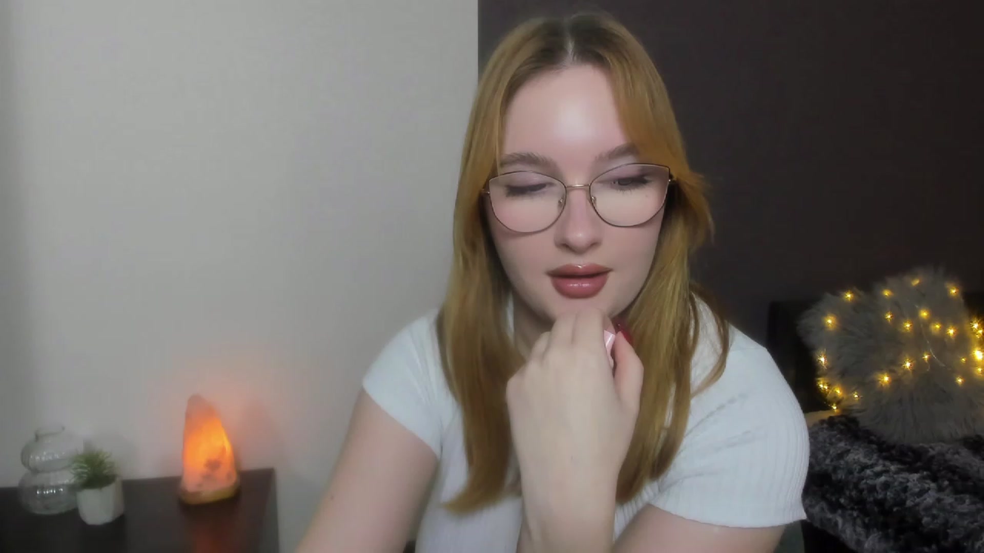 Gallery image thumbnail from AnaFoxy's myfreecams stream on, 12/13/2023, 11:54 image 15 of 20