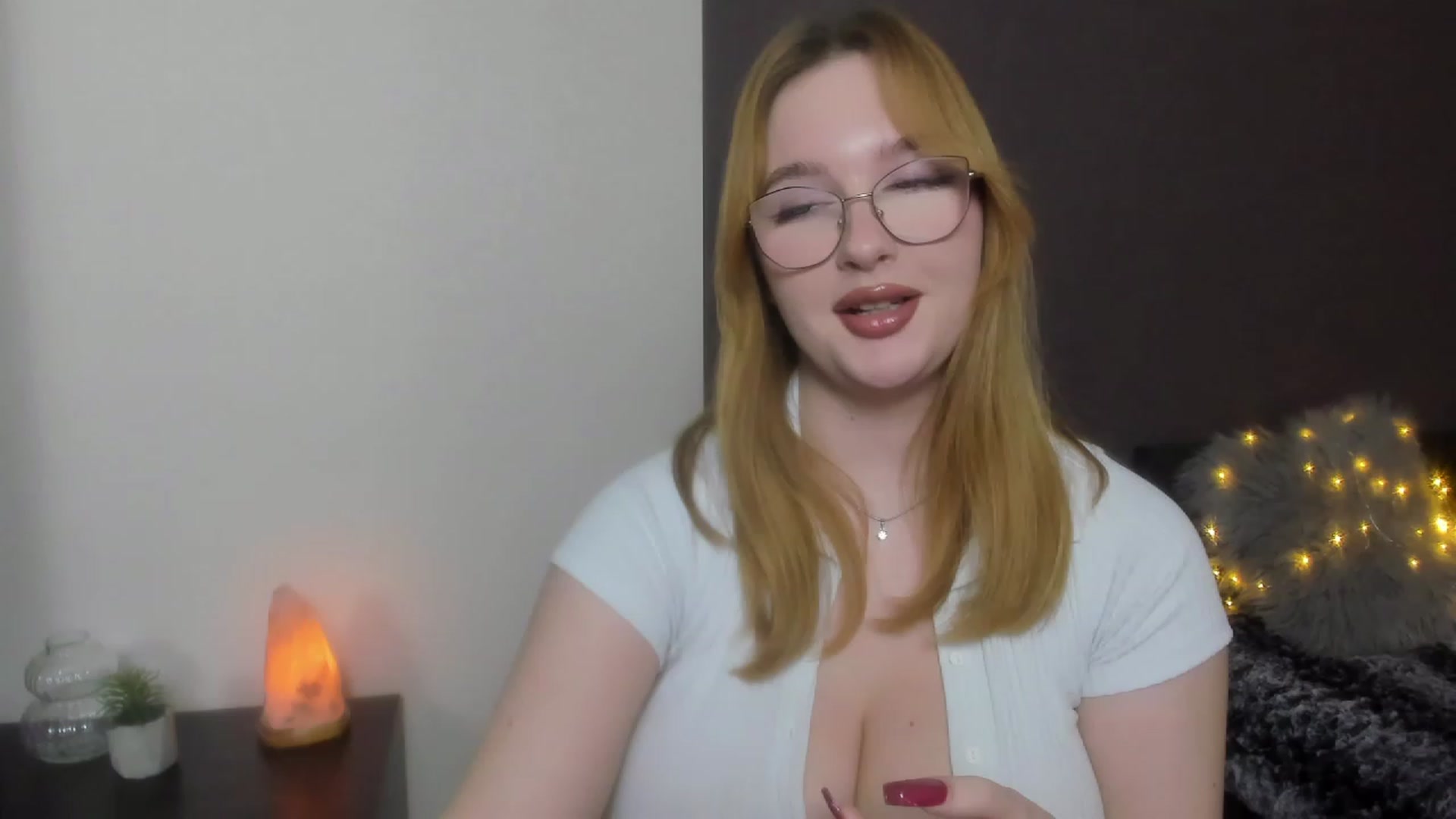 Gallery image thumbnail from AnaFoxy's myfreecams stream on, 12/13/2023, 11:54 image 14 of 20