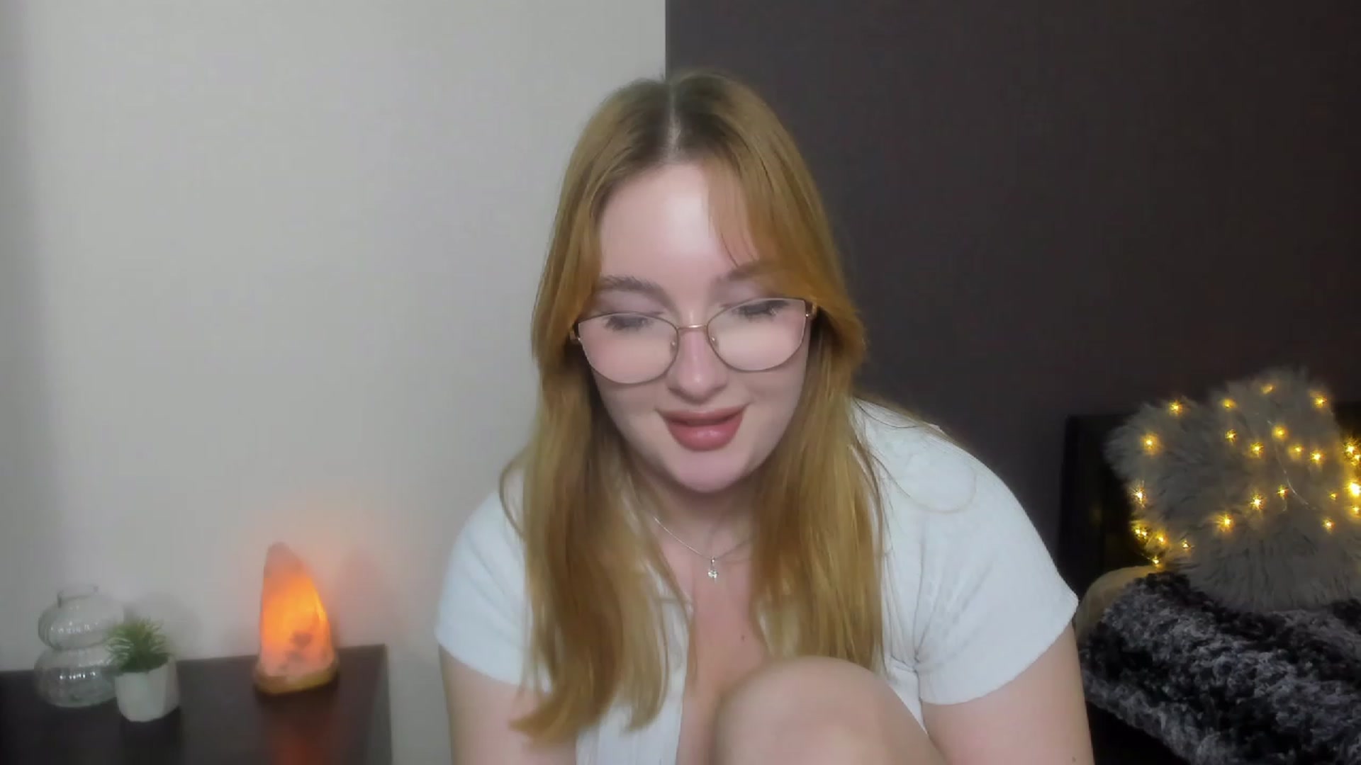 Gallery image thumbnail from AnaFoxy's myfreecams stream on, 12/13/2023, 12:48 image 20 of 20