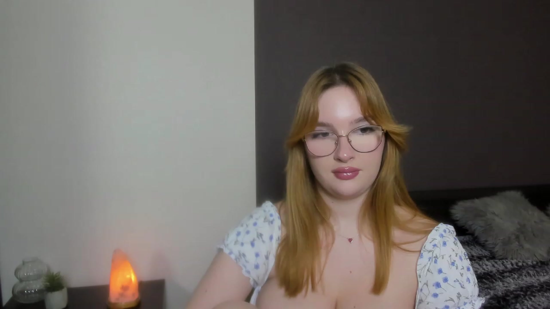 Gallery image thumbnail from AnaFoxy's myfreecams stream on, 12/14/2023, 13:41 image 15 of 20