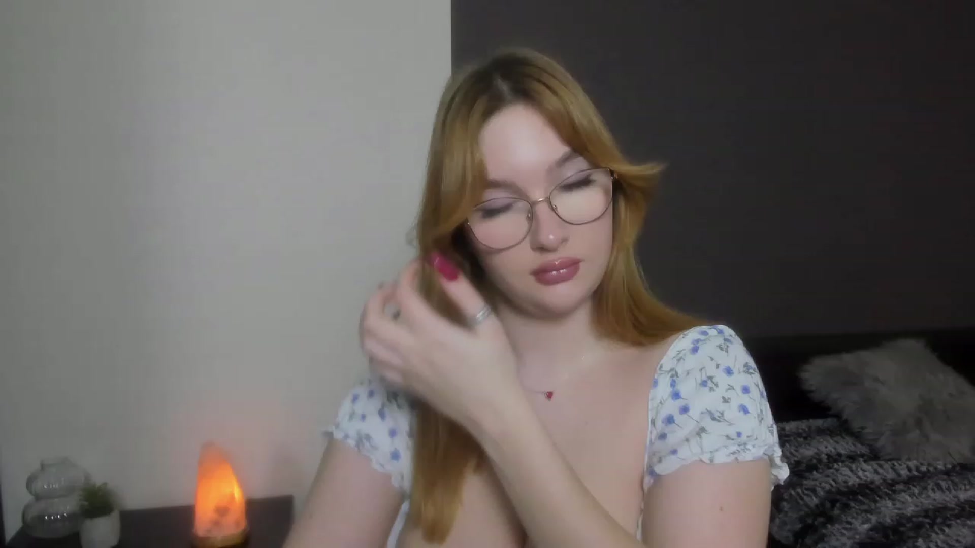 Gallery image thumbnail from AnaFoxy's myfreecams stream on, 12/14/2023, 13:41 image 12 of 20
