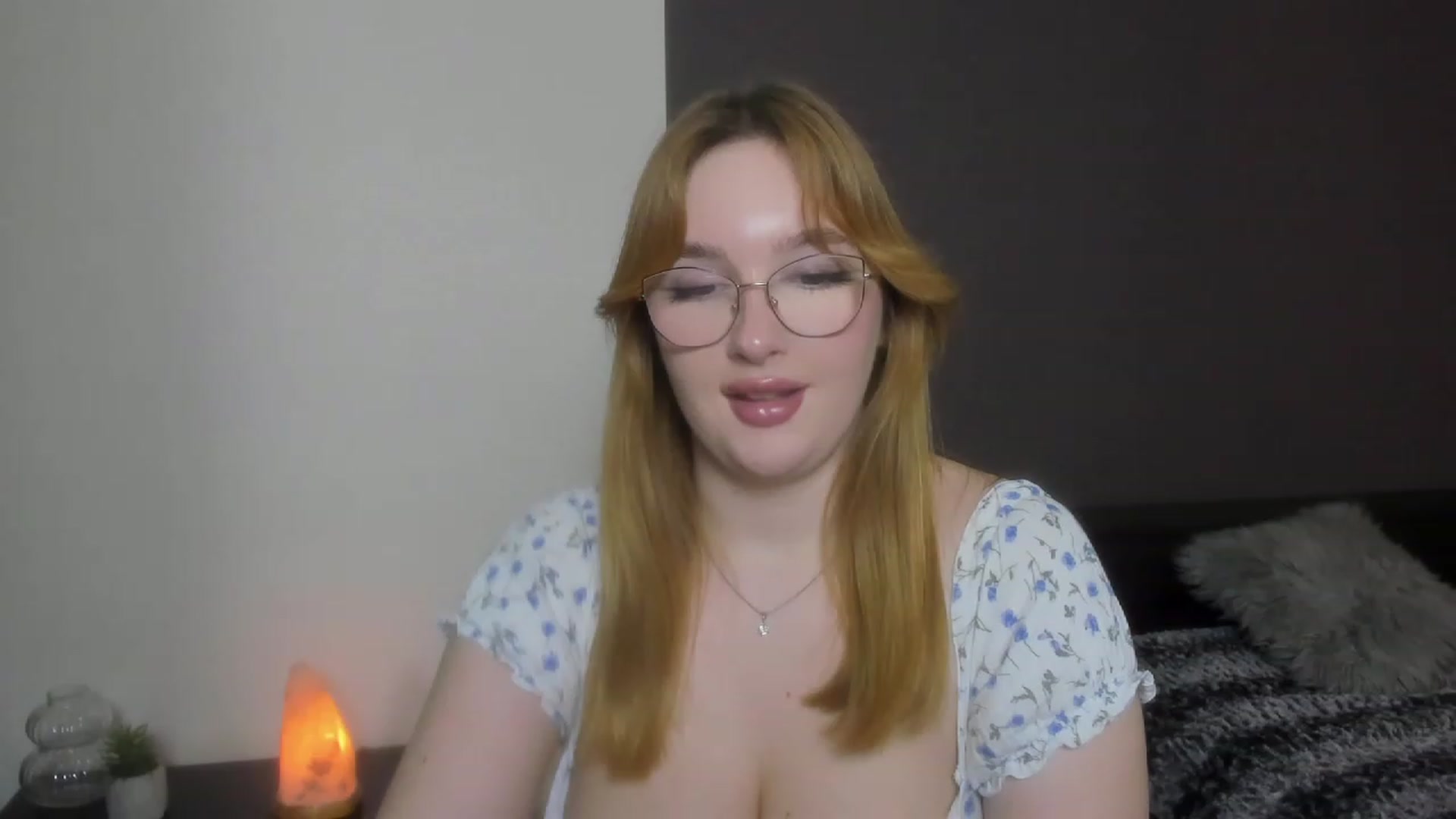 Gallery image thumbnail from AnaFoxy's myfreecams stream on, 12/14/2023, 13:41 image 3 of 20
