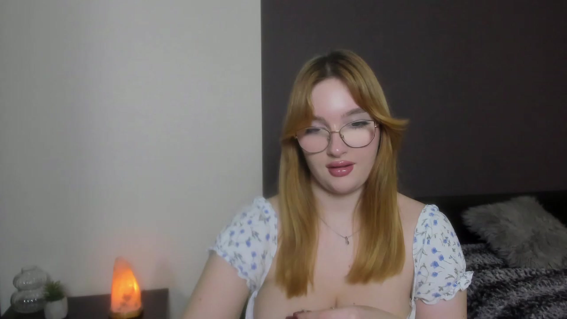 Gallery image thumbnail from AnaFoxy's myfreecams stream on, 12/14/2023, 13:41 image 9 of 20